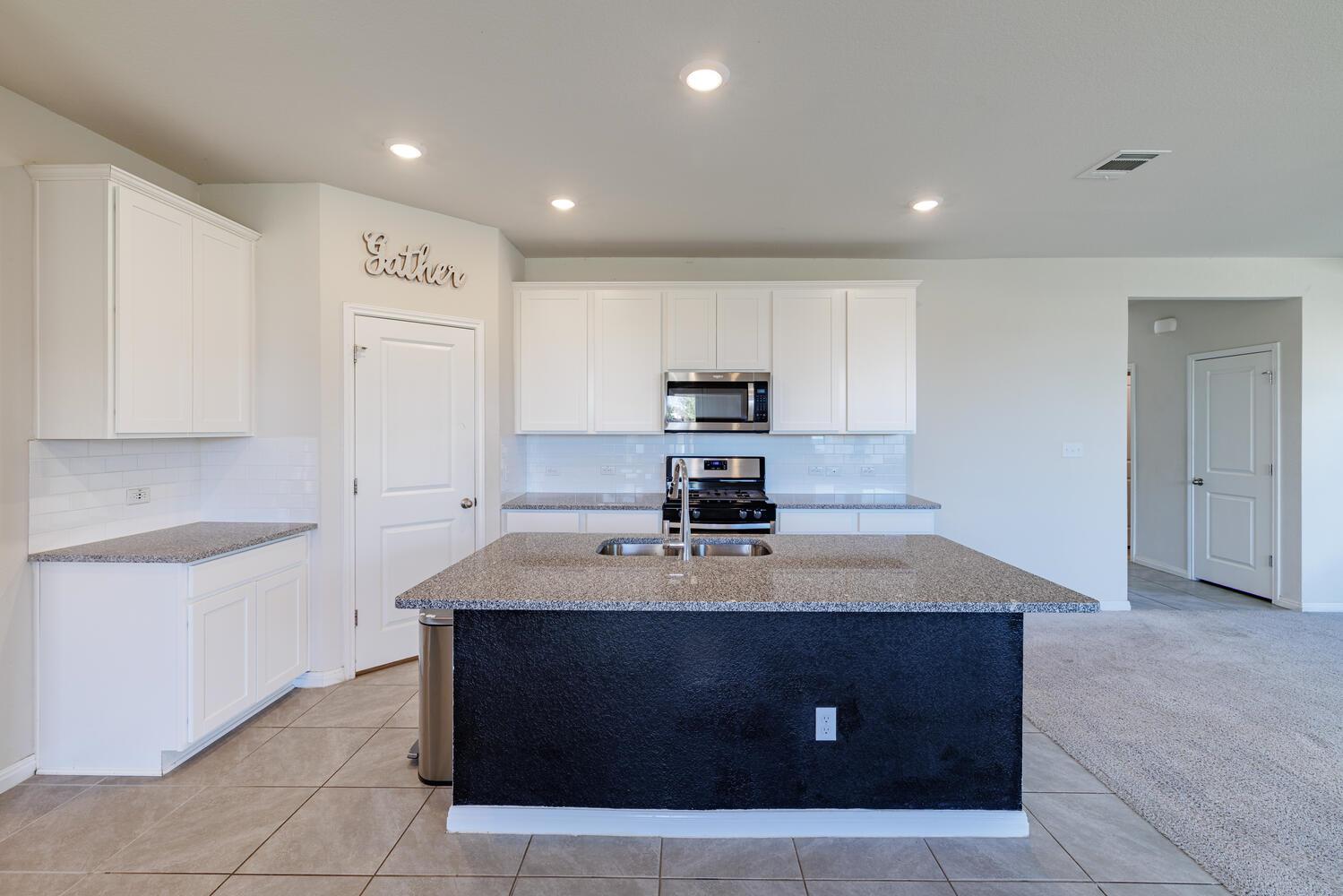 132 Skycroft Cir, Liberty Hill, TX 78642