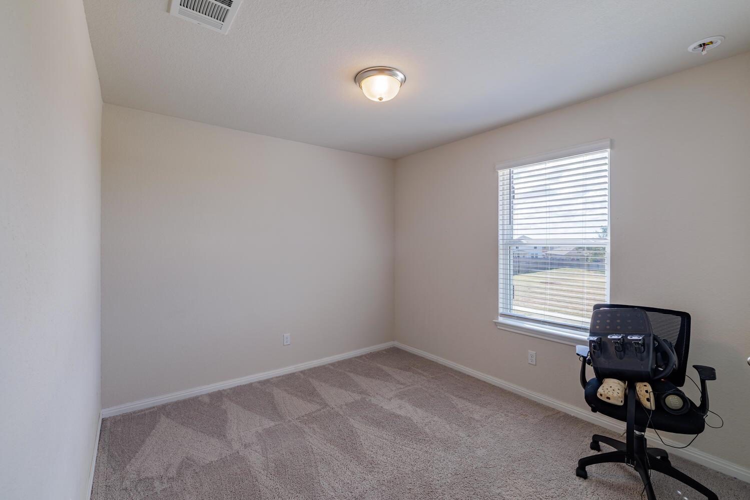 132 Skycroft Cir, Liberty Hill, TX 78642