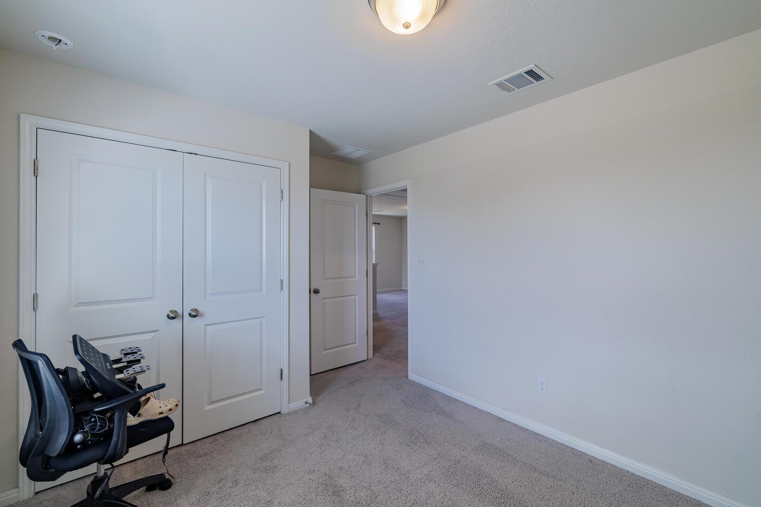 132 Skycroft Cir, Liberty Hill, TX 78642