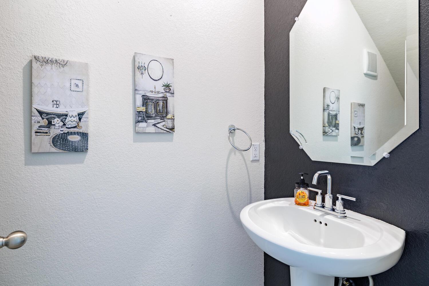 132 Skycroft Cir, Liberty Hill, TX 78642