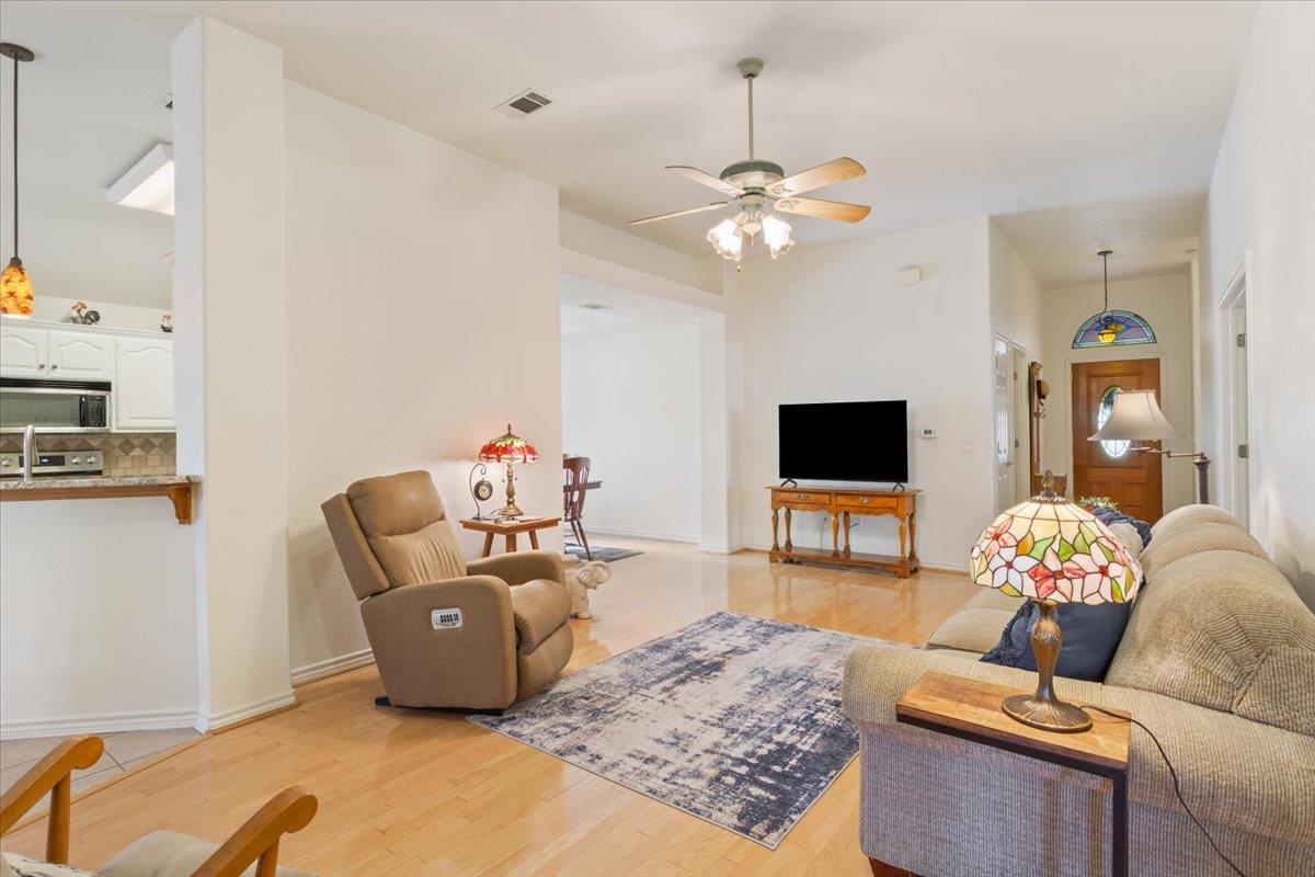 120 Melissa Ct, Georgetown, TX 78628