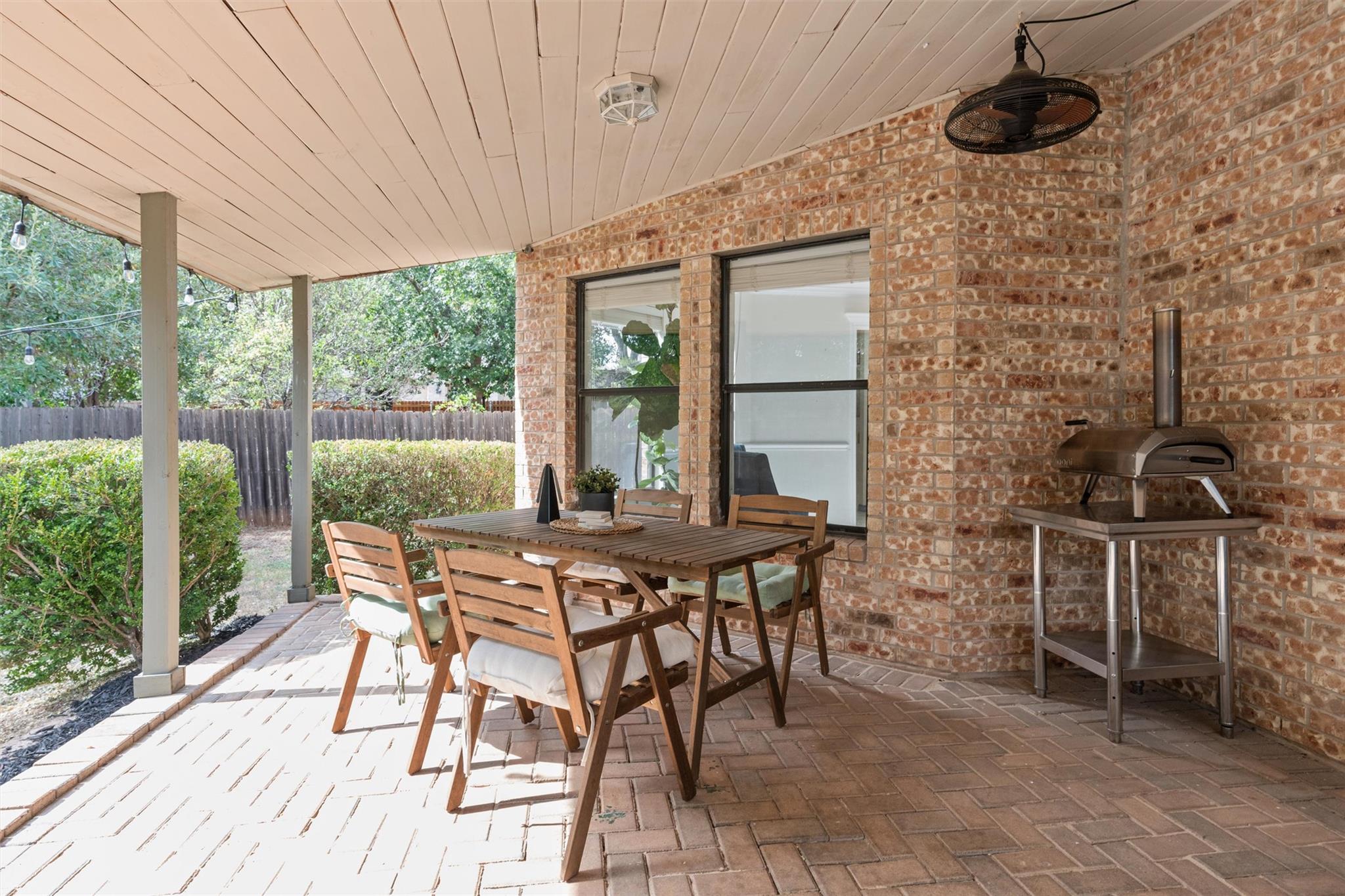 1305 Chalk Ln, Cedar Park, TX 78613