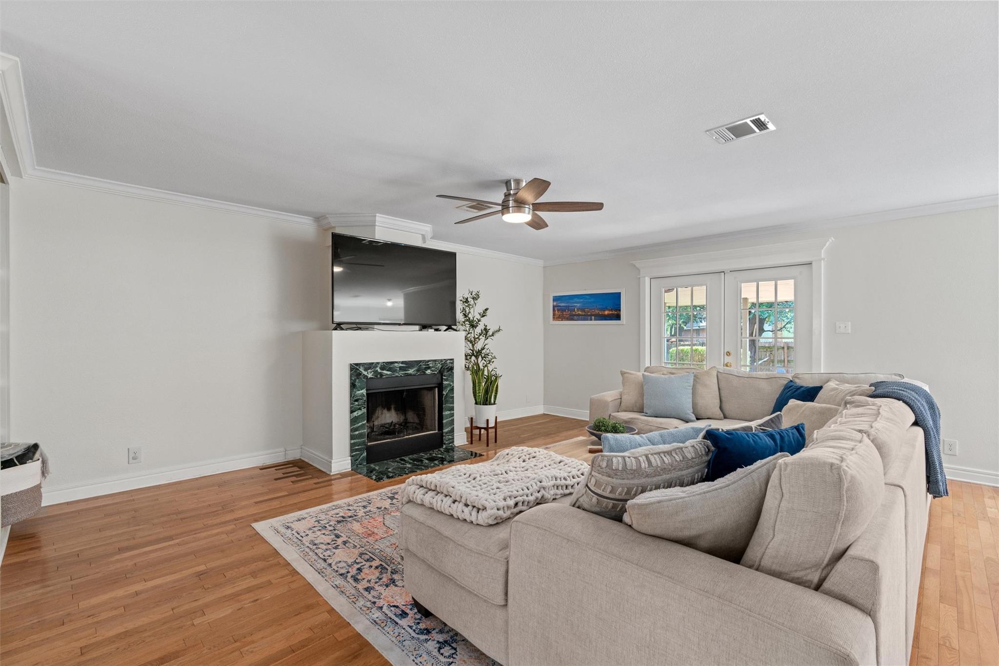 1305 Chalk Ln, Cedar Park, TX 78613