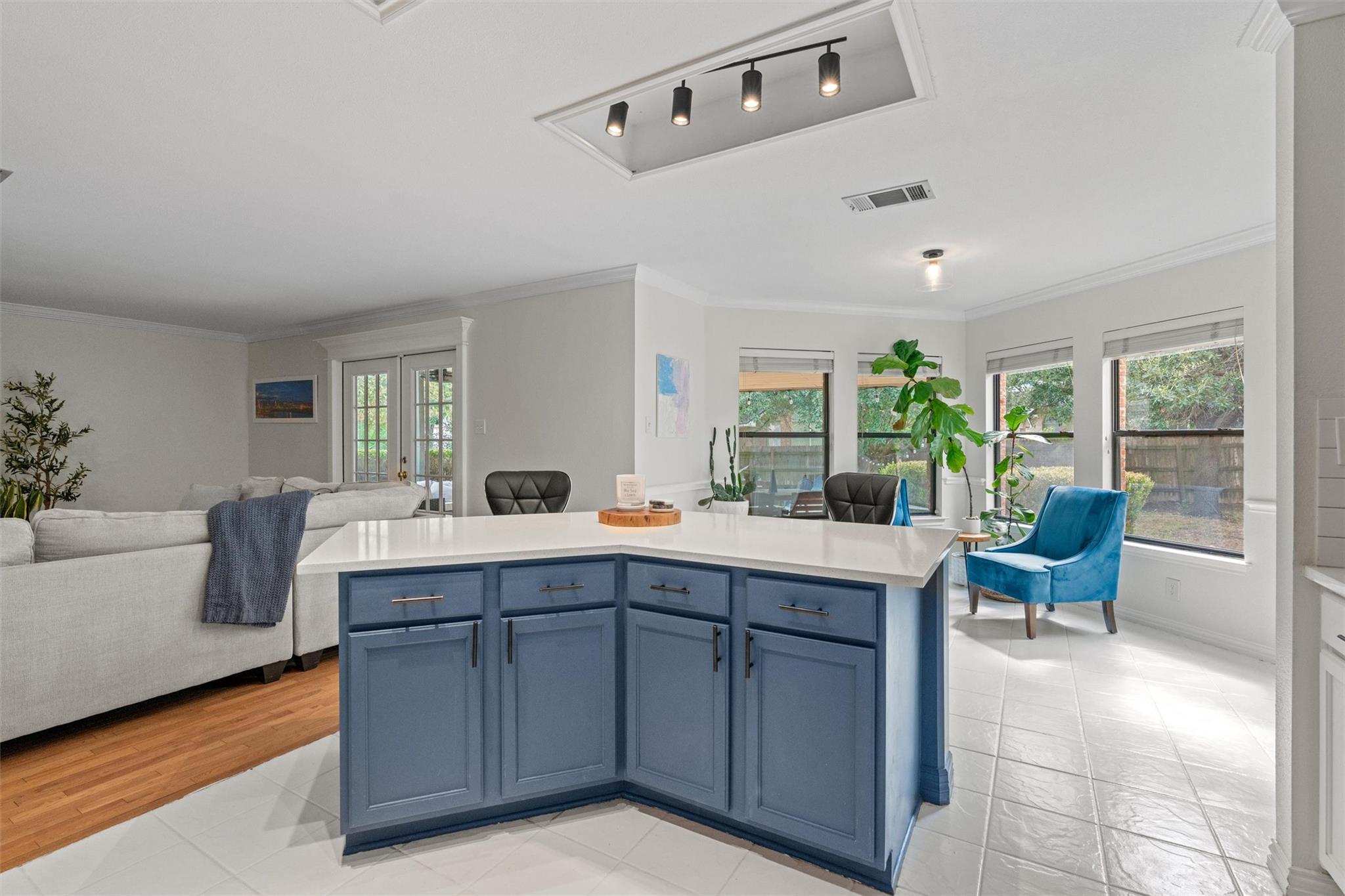 1305 Chalk Ln, Cedar Park, TX 78613