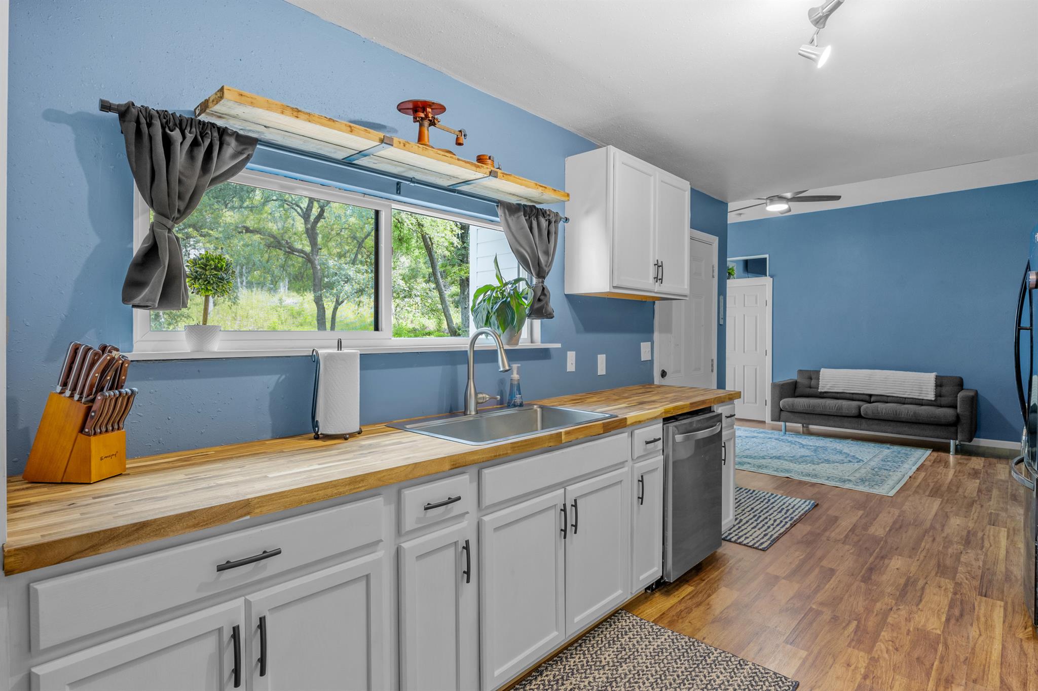 1401 Greenwood Ave # 1 & 2, Austin, TX 78721