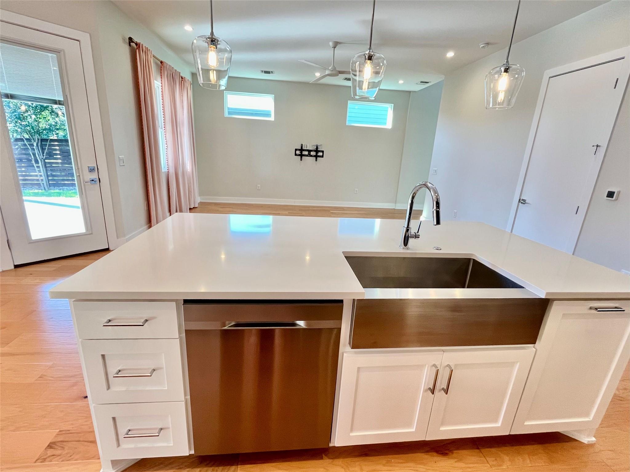 6405 Keegans Dr, Austin, TX 78724