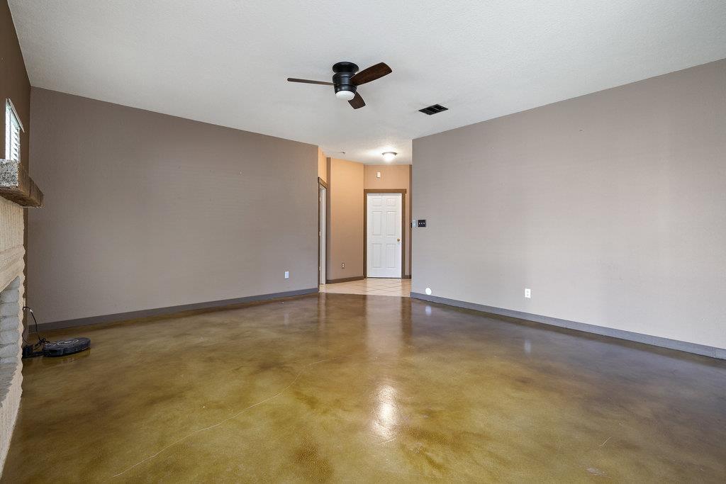 101 Bluejay Cv, Hutto, TX 78634