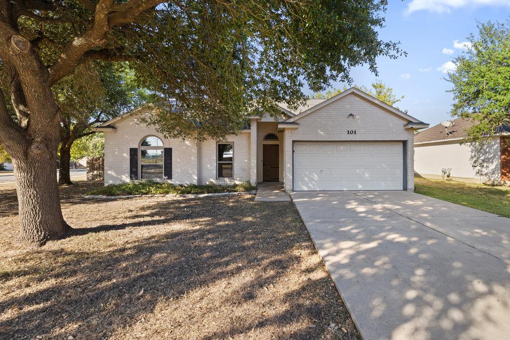 101 Bluejay Cv, Hutto, TX 78634