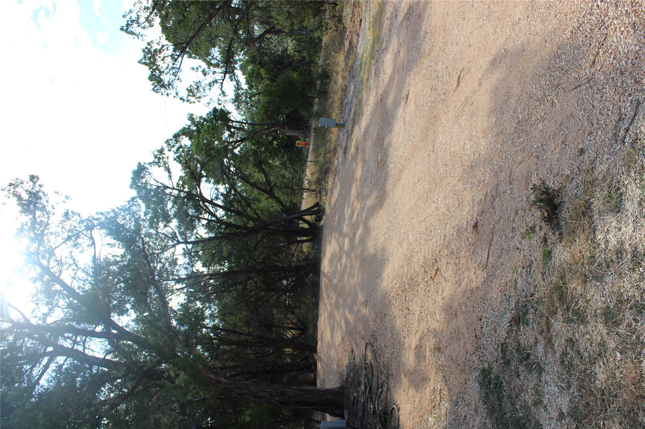 961 Buttercup Ln, Wimberley, TX 78676