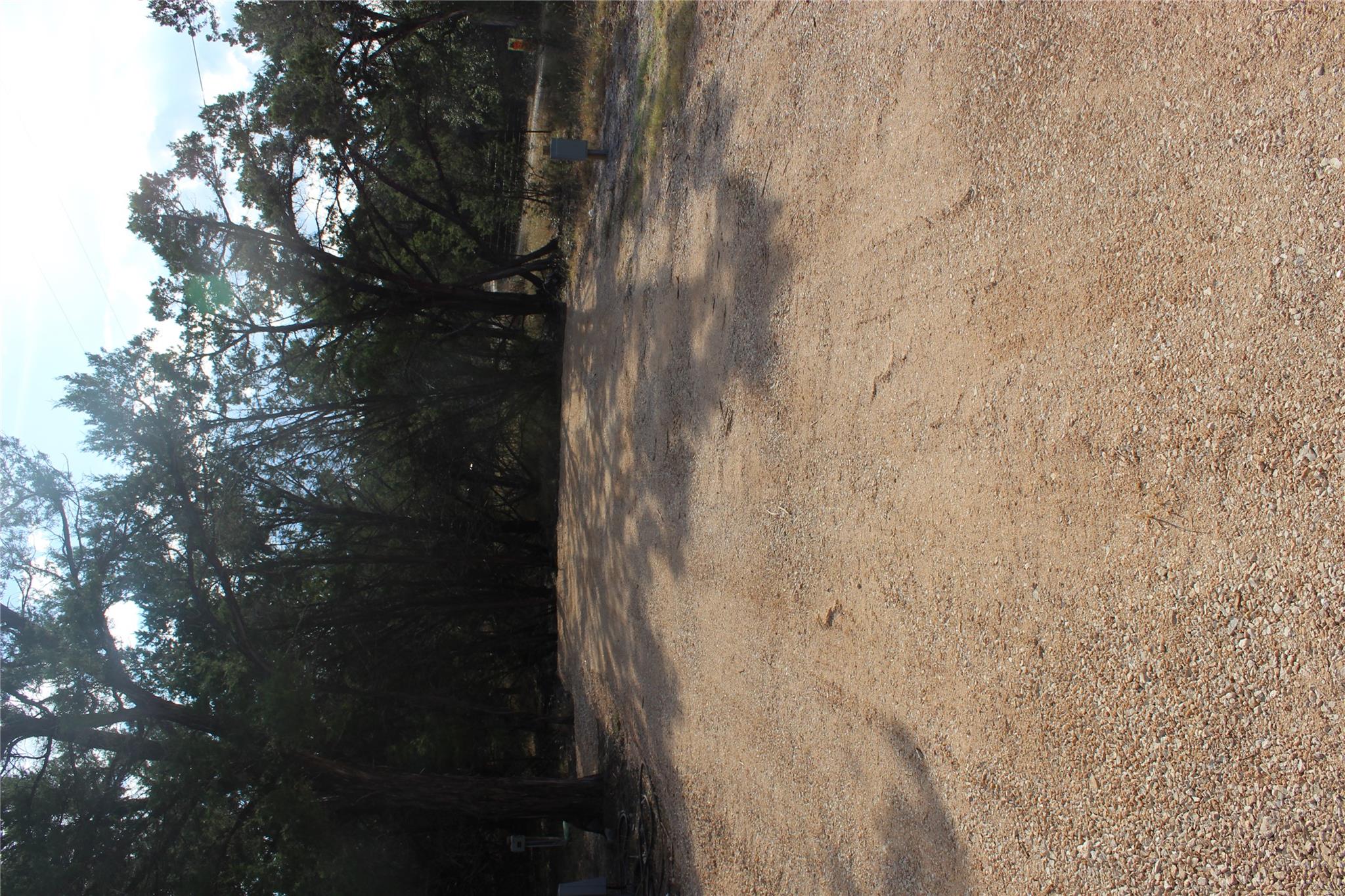 961 Buttercup Ln, Wimberley, TX 78676