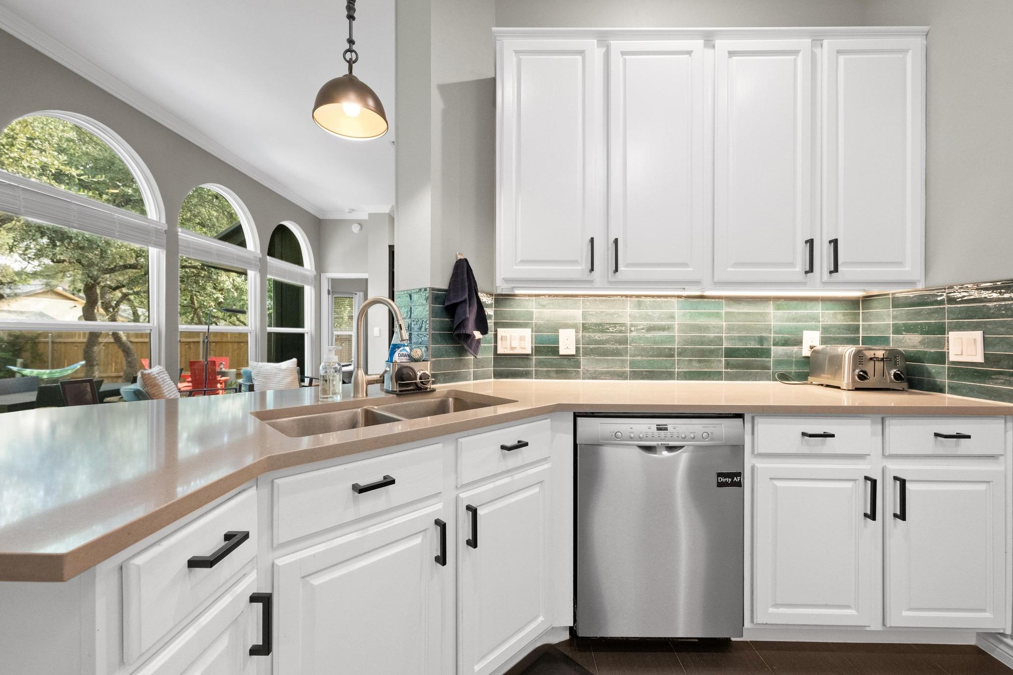 8716 BOBCAT Dr, Round Rock, TX 78681