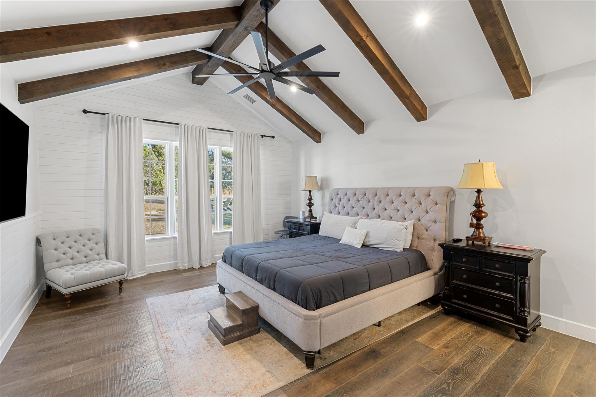 810-1 Kothmann Rd, Dripping Springs, TX 78620