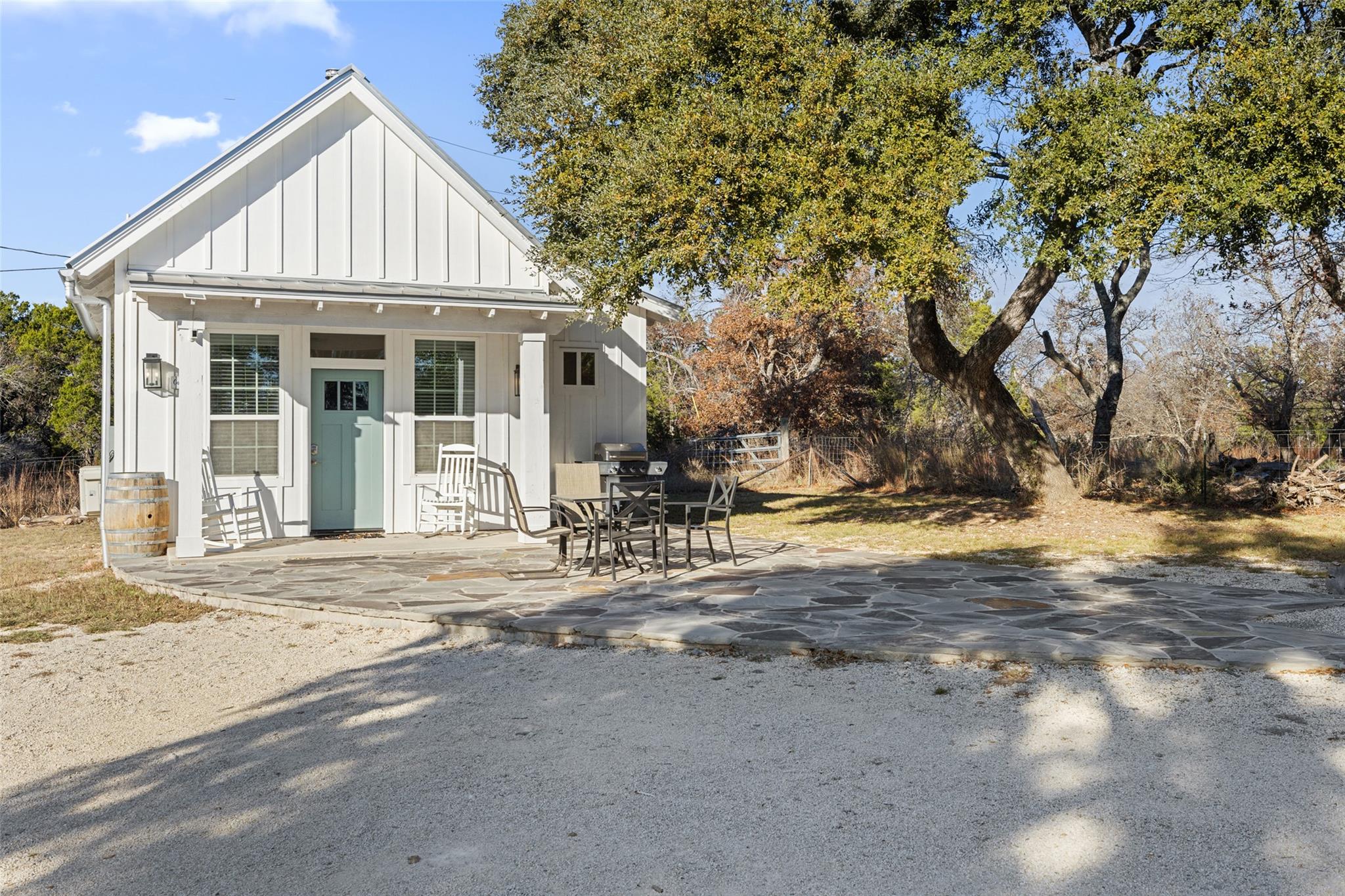 810-1 Kothmann Rd, Dripping Springs, TX 78620