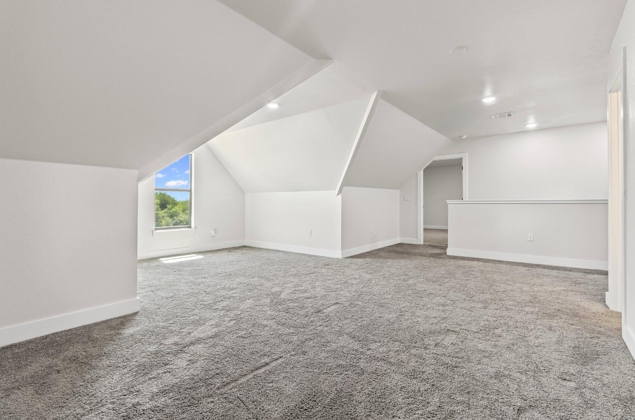 821 Silent Valley Rd, Lockhart, TX 78644