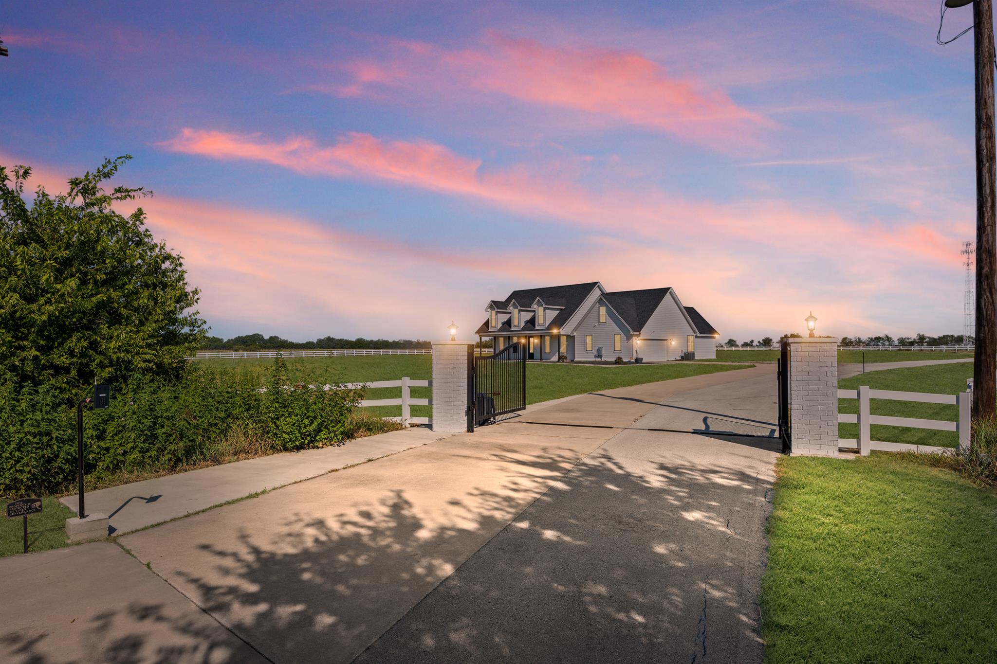 821 Silent Valley Rd, Lockhart, TX 78644