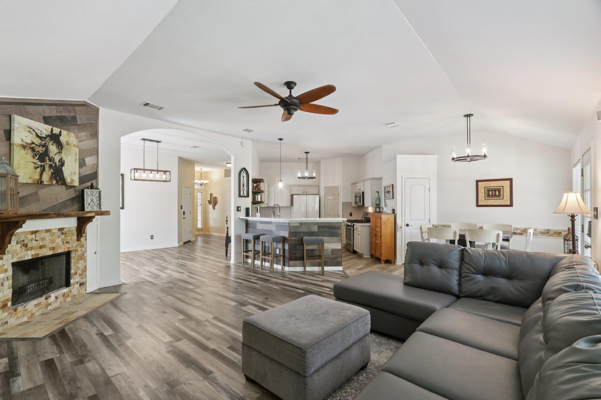 807 Plumbago Dr, Pflugerville, TX 78660