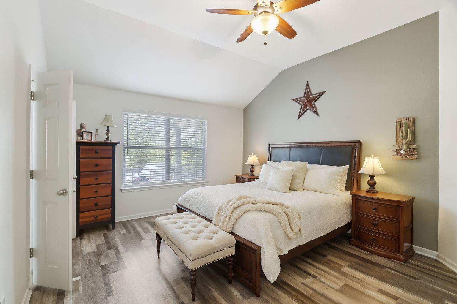 807 Plumbago Dr, Pflugerville, TX 78660