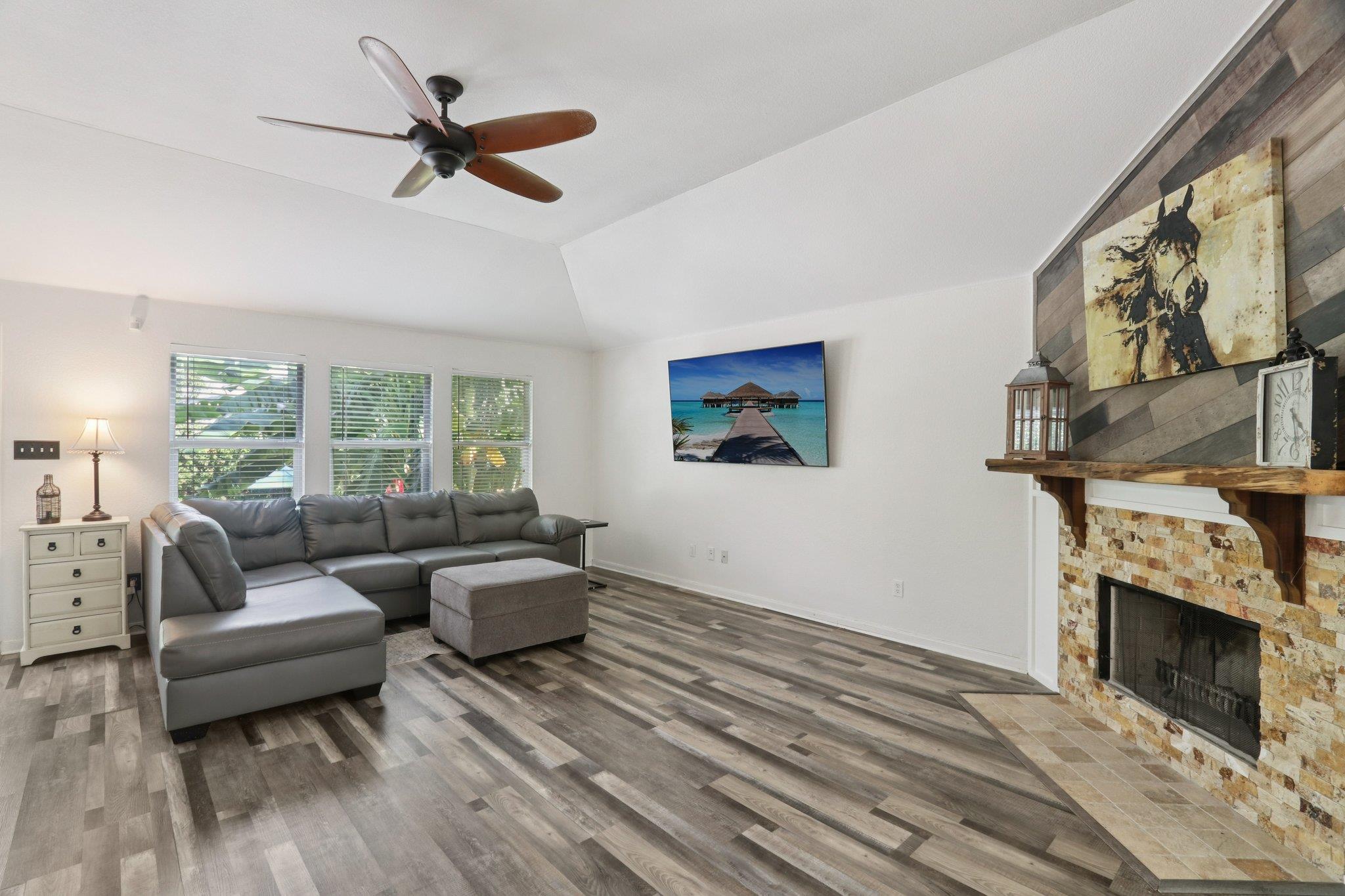 807 Plumbago Dr, Pflugerville, TX 78660