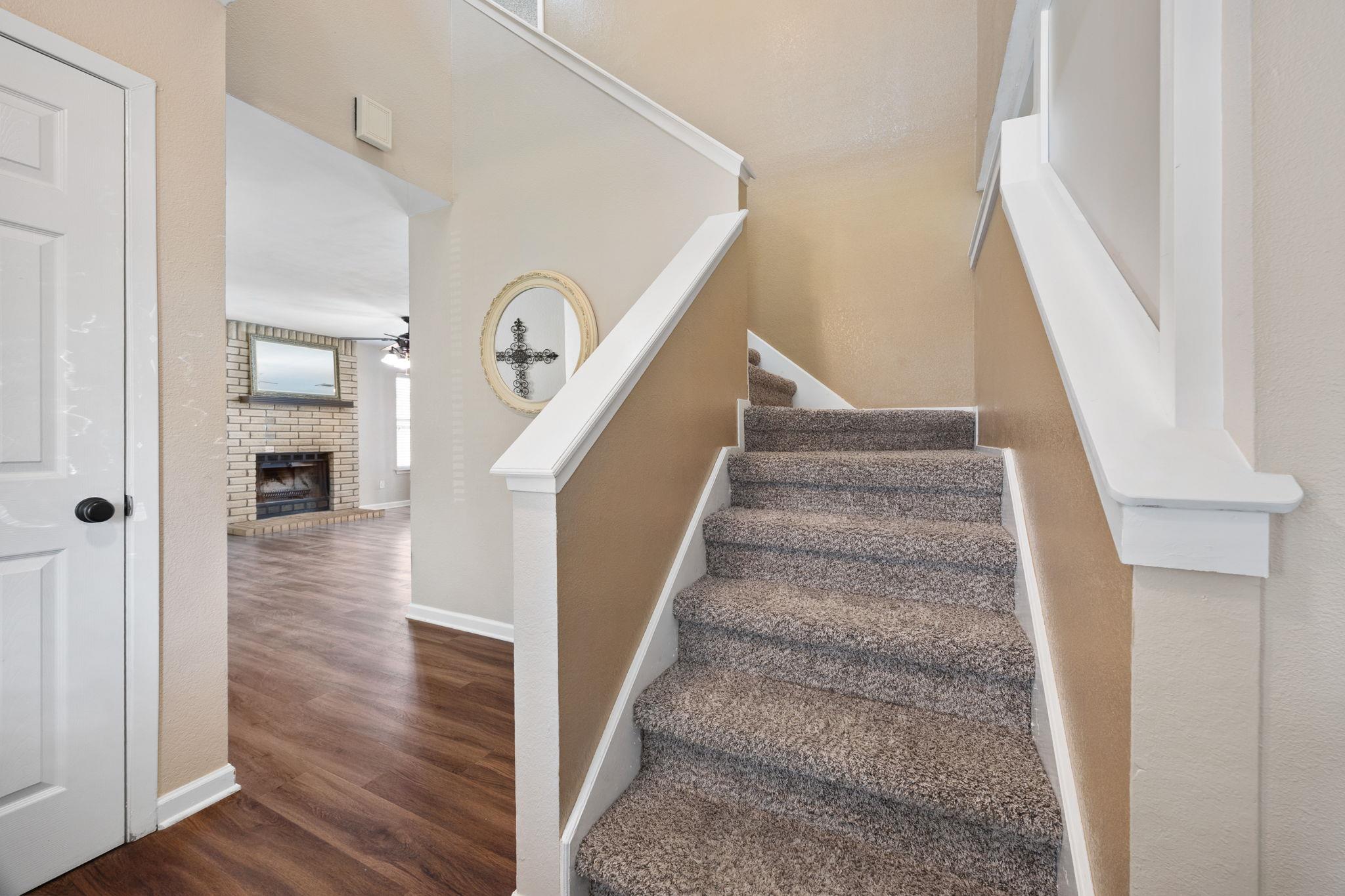 8422 Priest River Dr, Round Rock, TX 78681