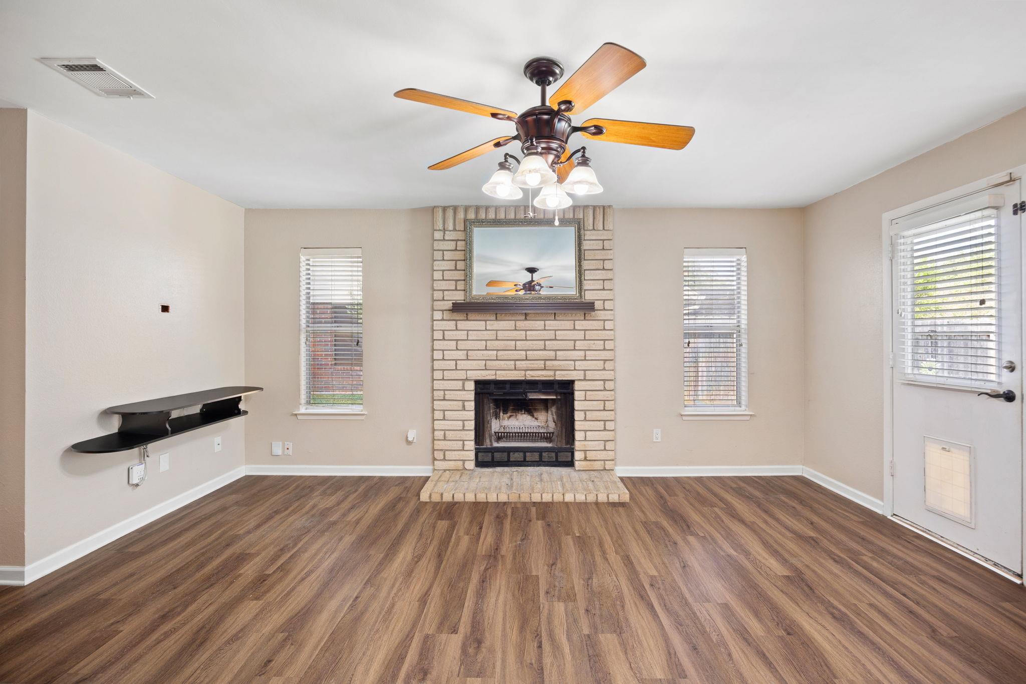 8422 Priest River Dr, Round Rock, TX 78681