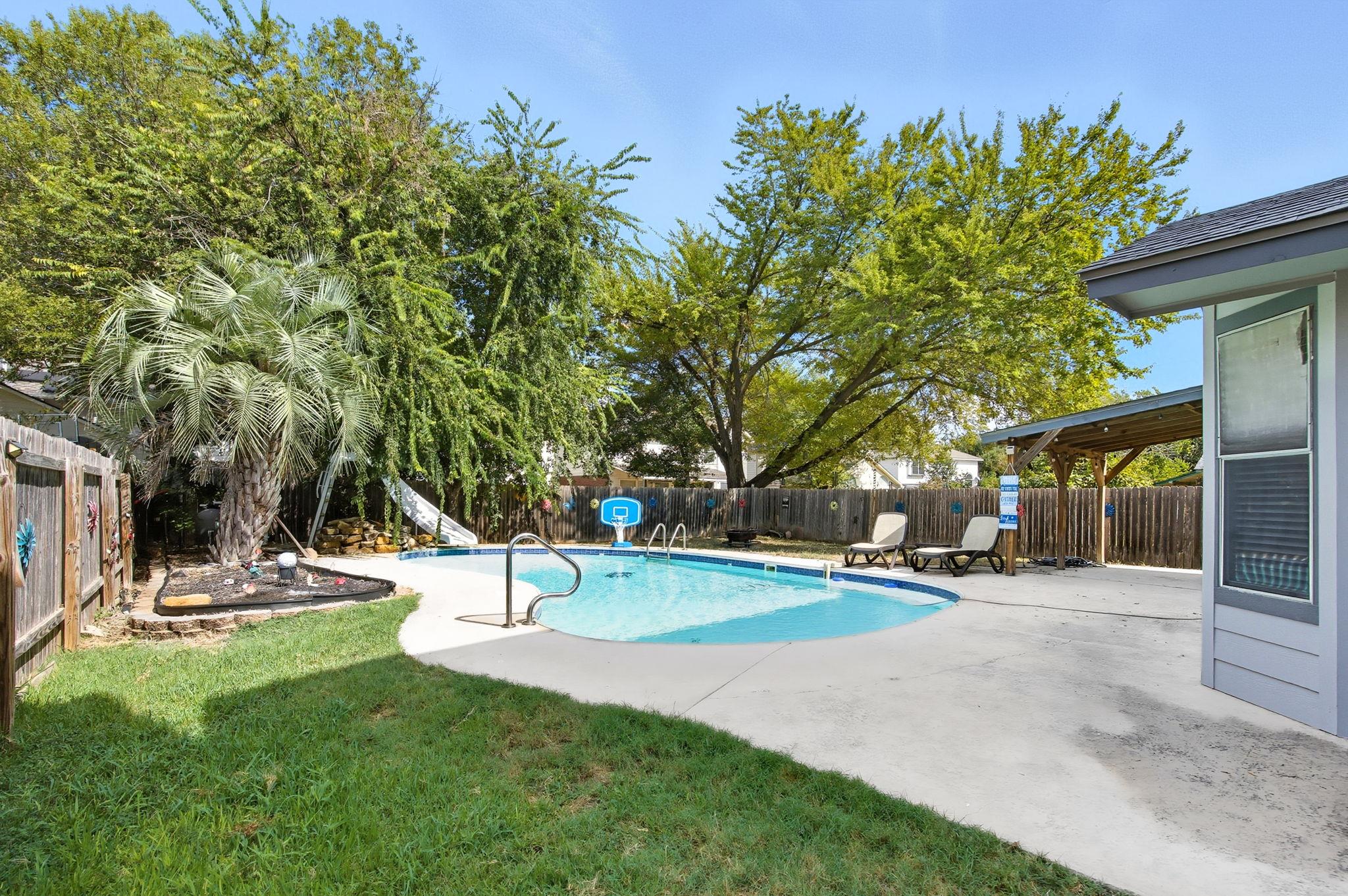 8422 Priest River Dr, Round Rock, TX 78681