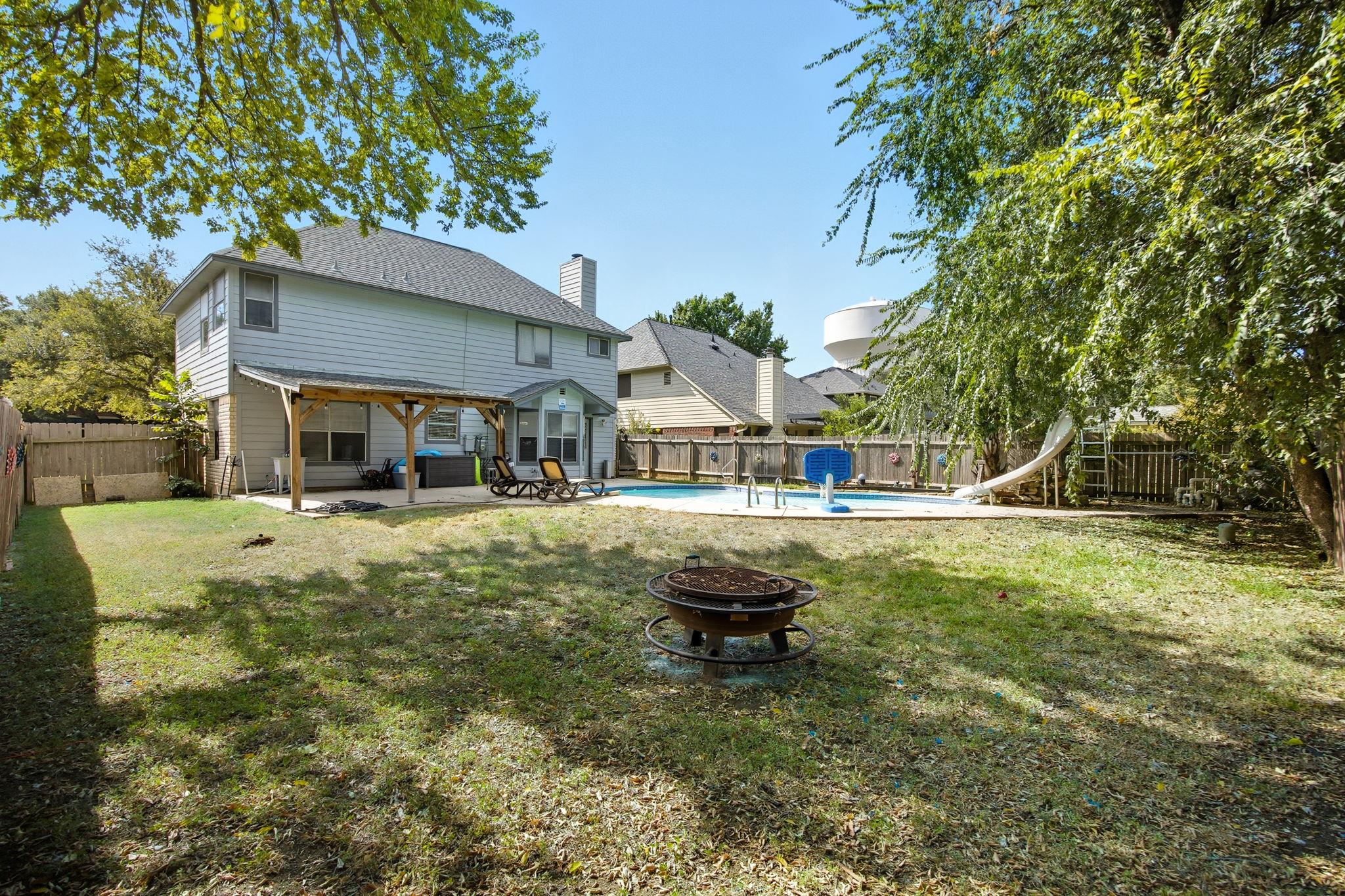 8422 Priest River Dr, Round Rock, TX 78681