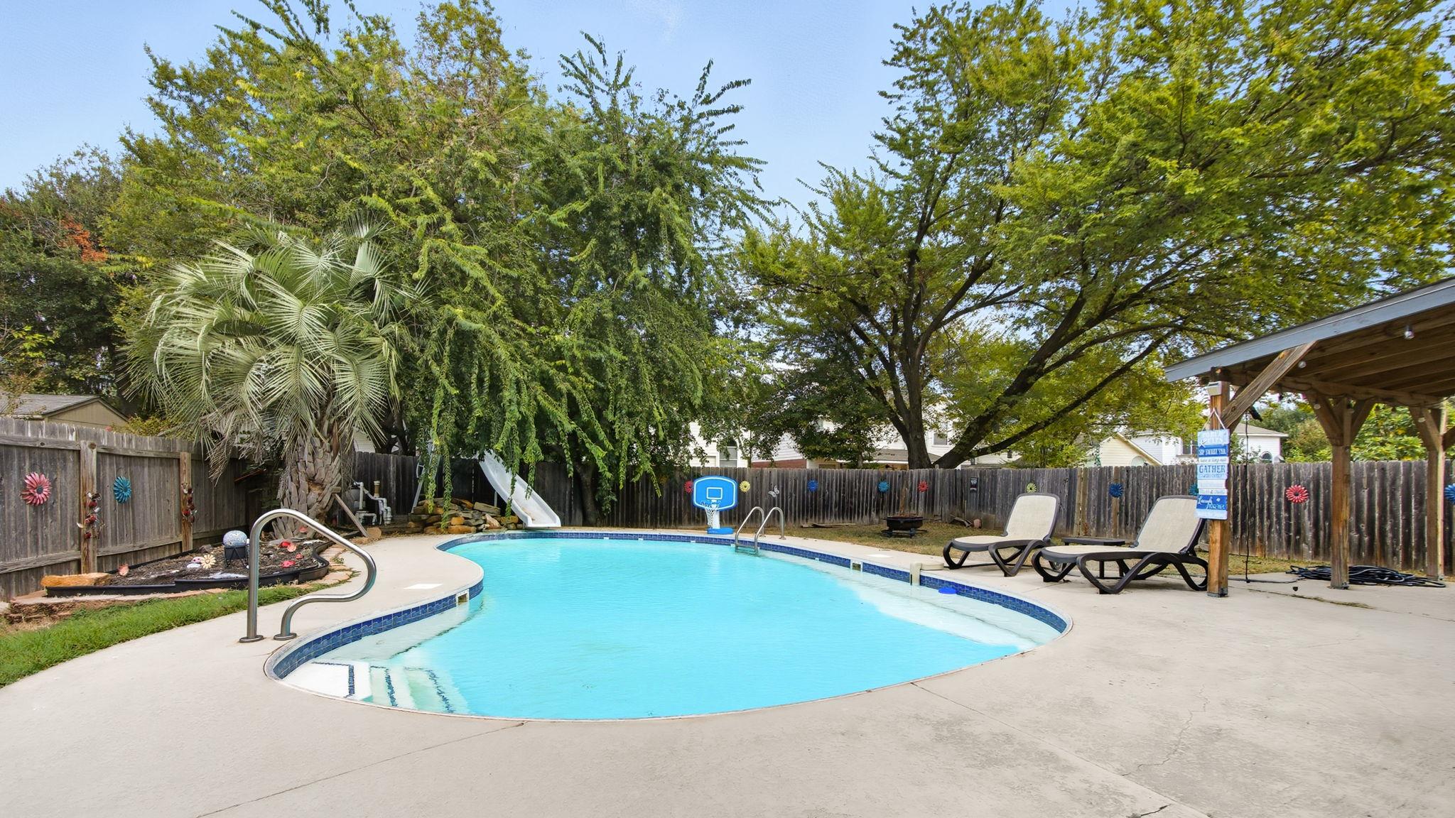 8422 Priest River Dr, Round Rock, TX 78681