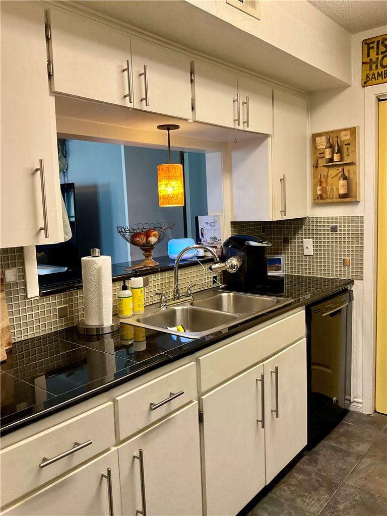 6718 Silvermine Dr # 702, Austin, TX 78736