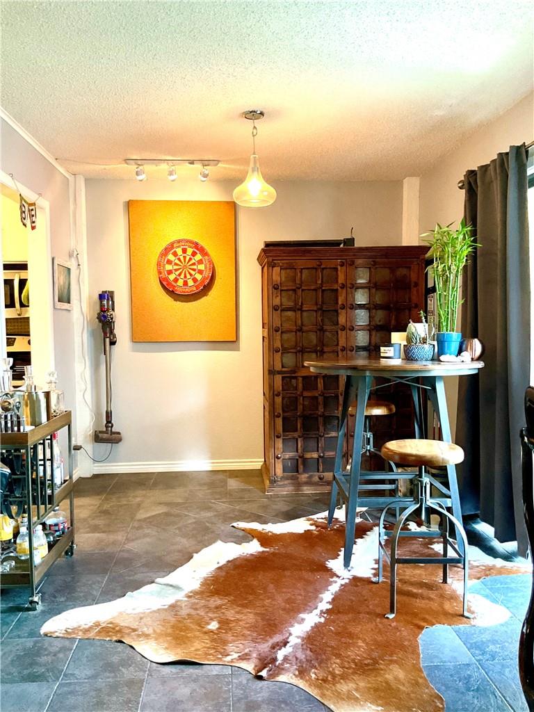 6718 Silvermine Dr # 702, Austin, TX 78736