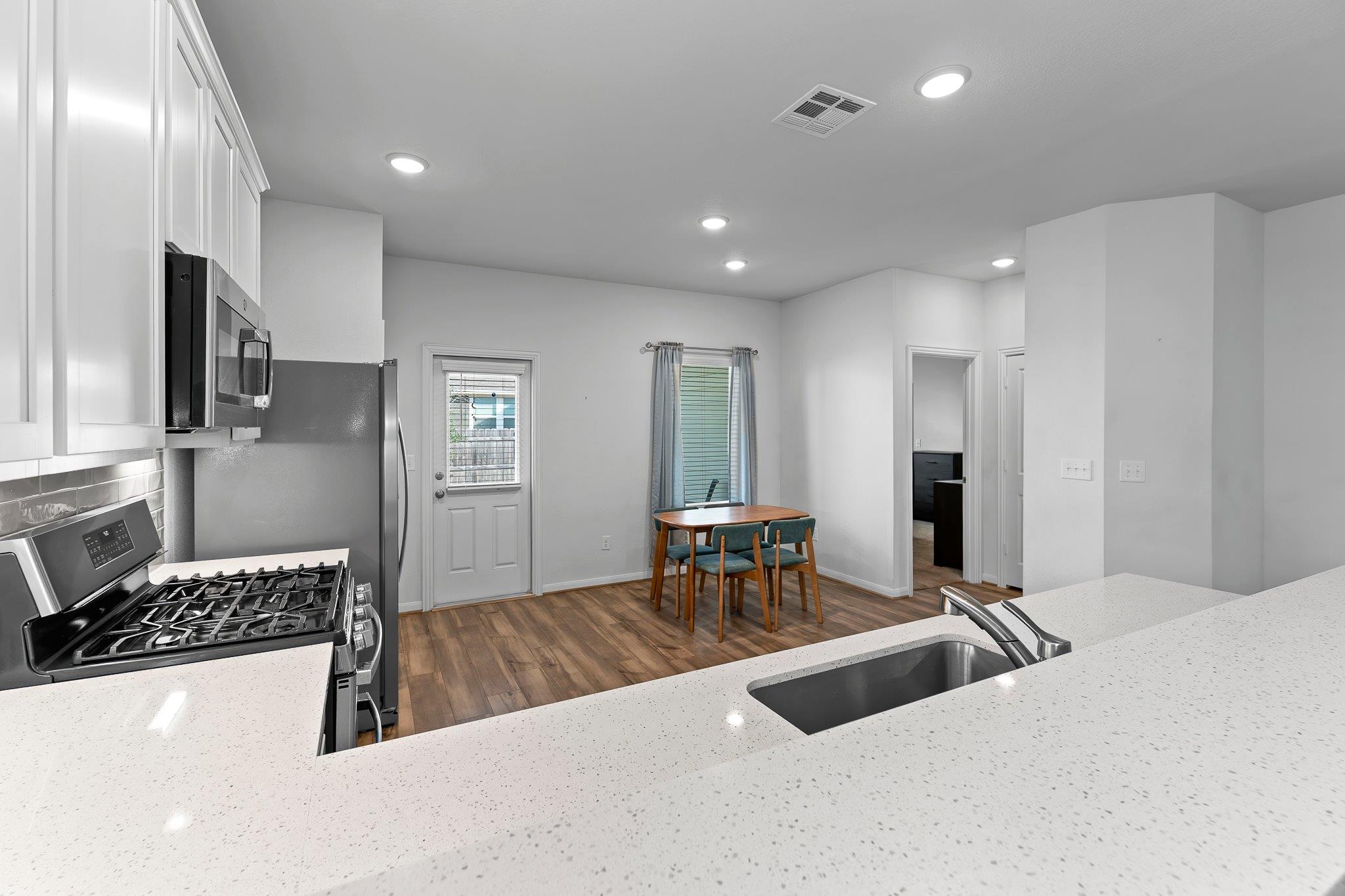 216 Blue Hibiscus Dr, Liberty Hill, TX 78642