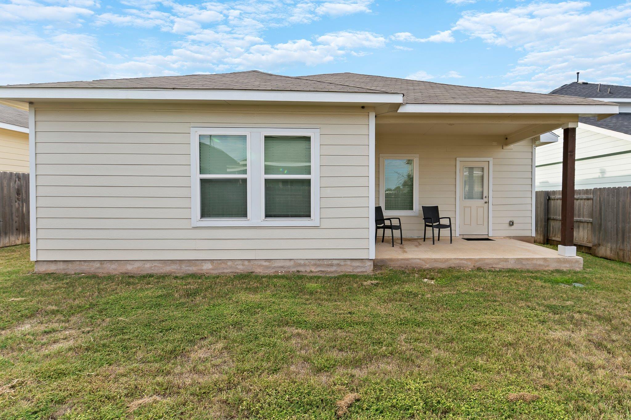 216 Blue Hibiscus Dr, Liberty Hill, TX 78642