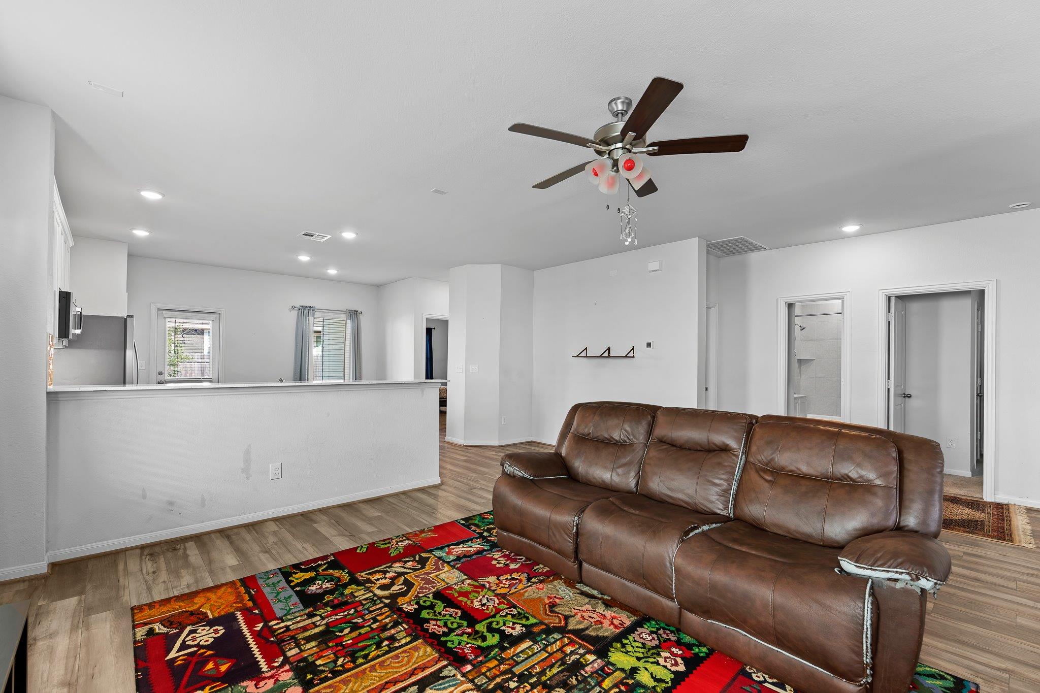 216 Blue Hibiscus Dr, Liberty Hill, TX 78642