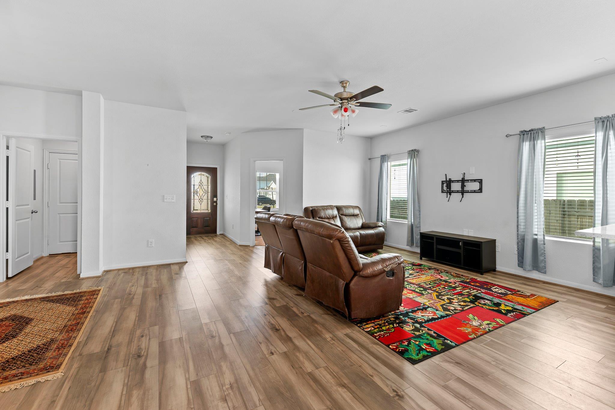 216 Blue Hibiscus Dr, Liberty Hill, TX 78642