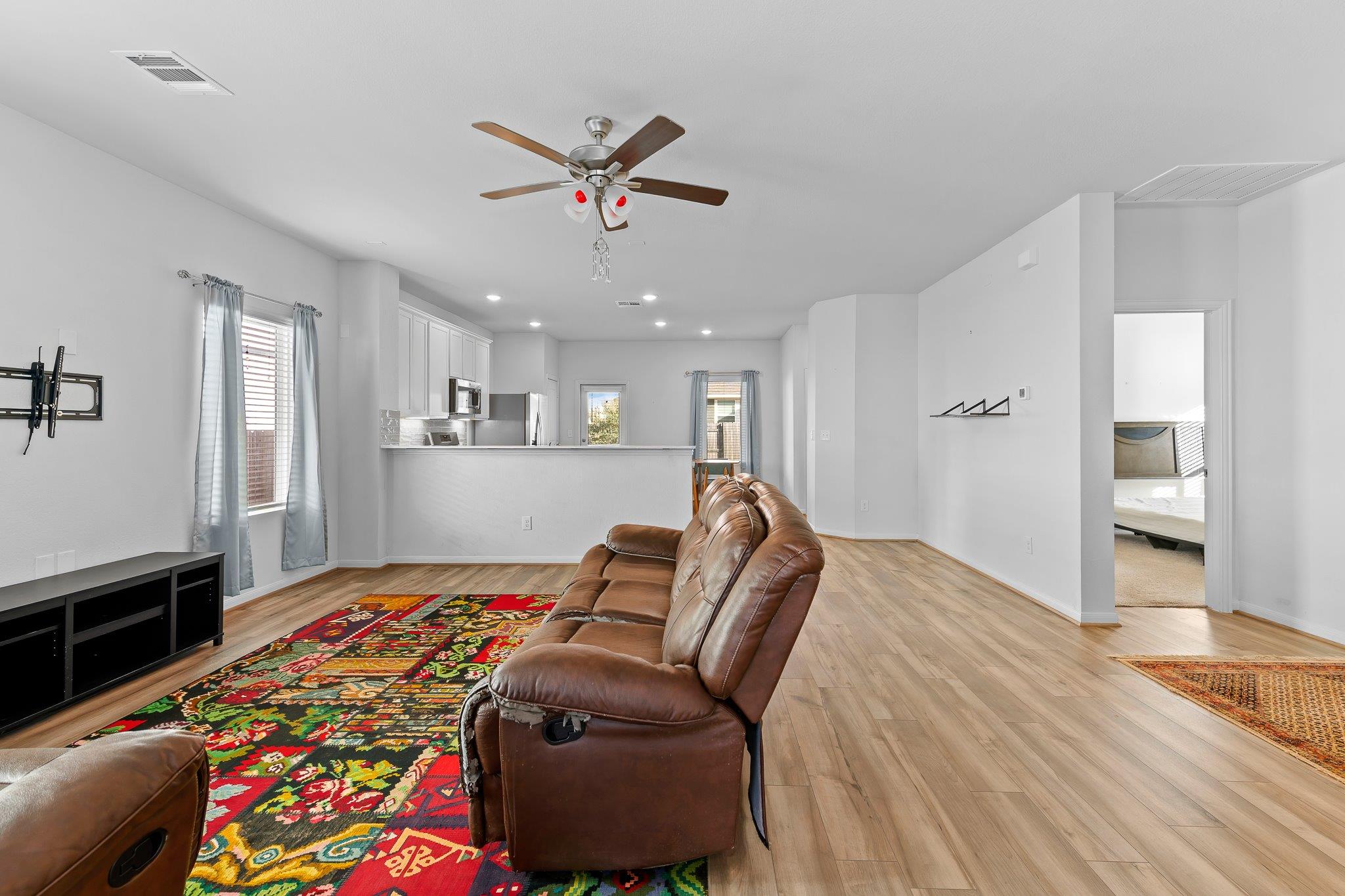 216 Blue Hibiscus Dr, Liberty Hill, TX 78642