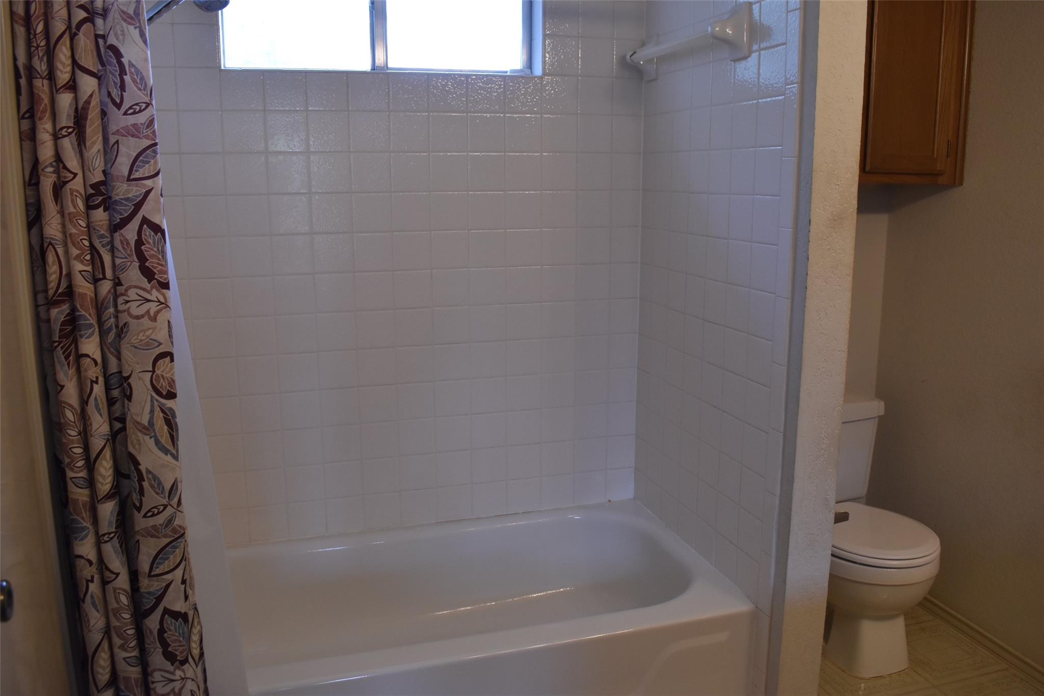 911 Tayside Dr, Pflugerville, TX 78660