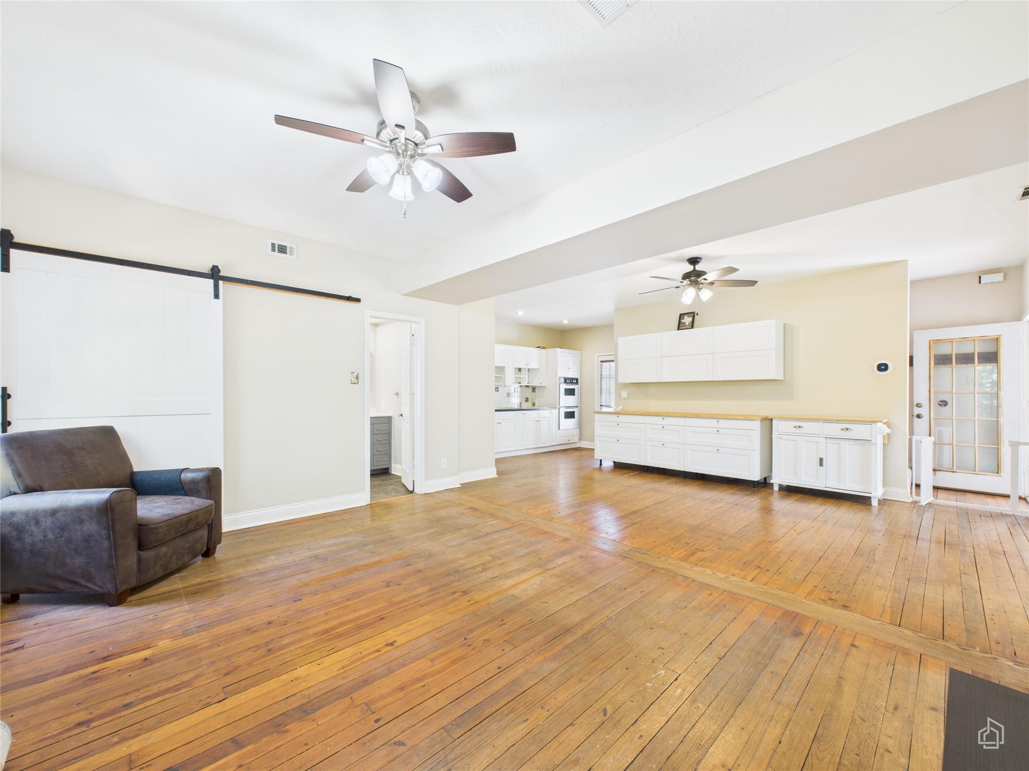 451 High Gabriel E, Leander, TX 78641