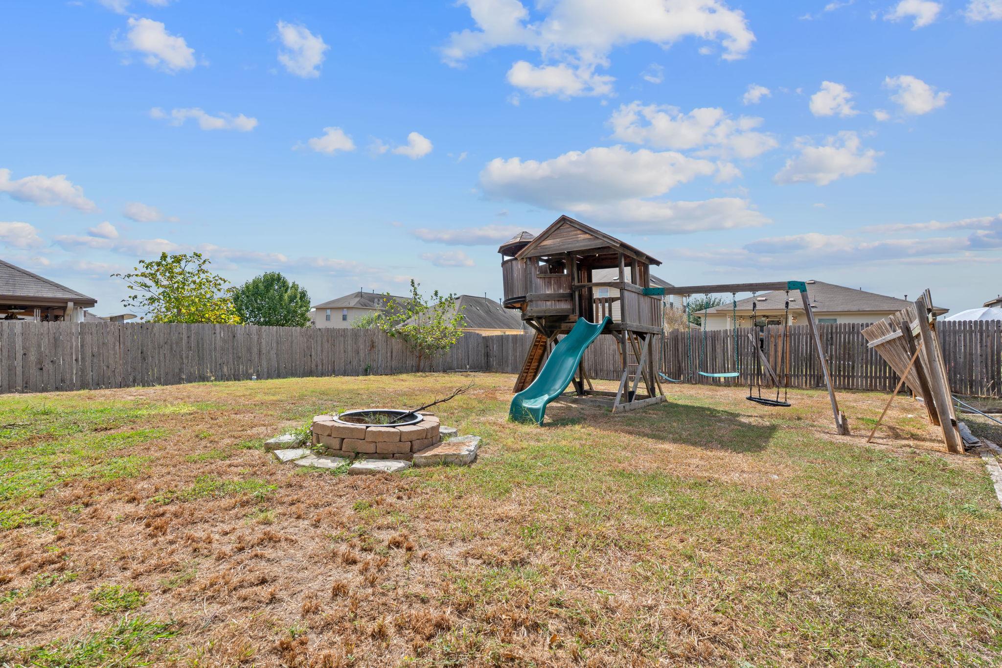 579 Dragon Ridge Rd, Buda, TX 78610