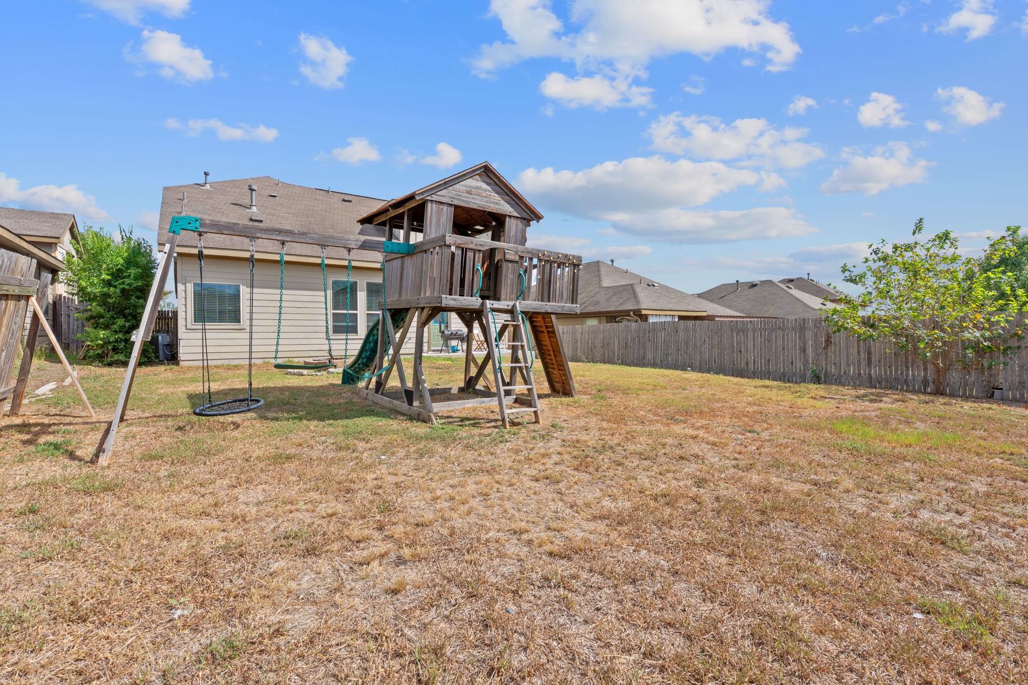 579 Dragon Ridge Rd, Buda, TX 78610
