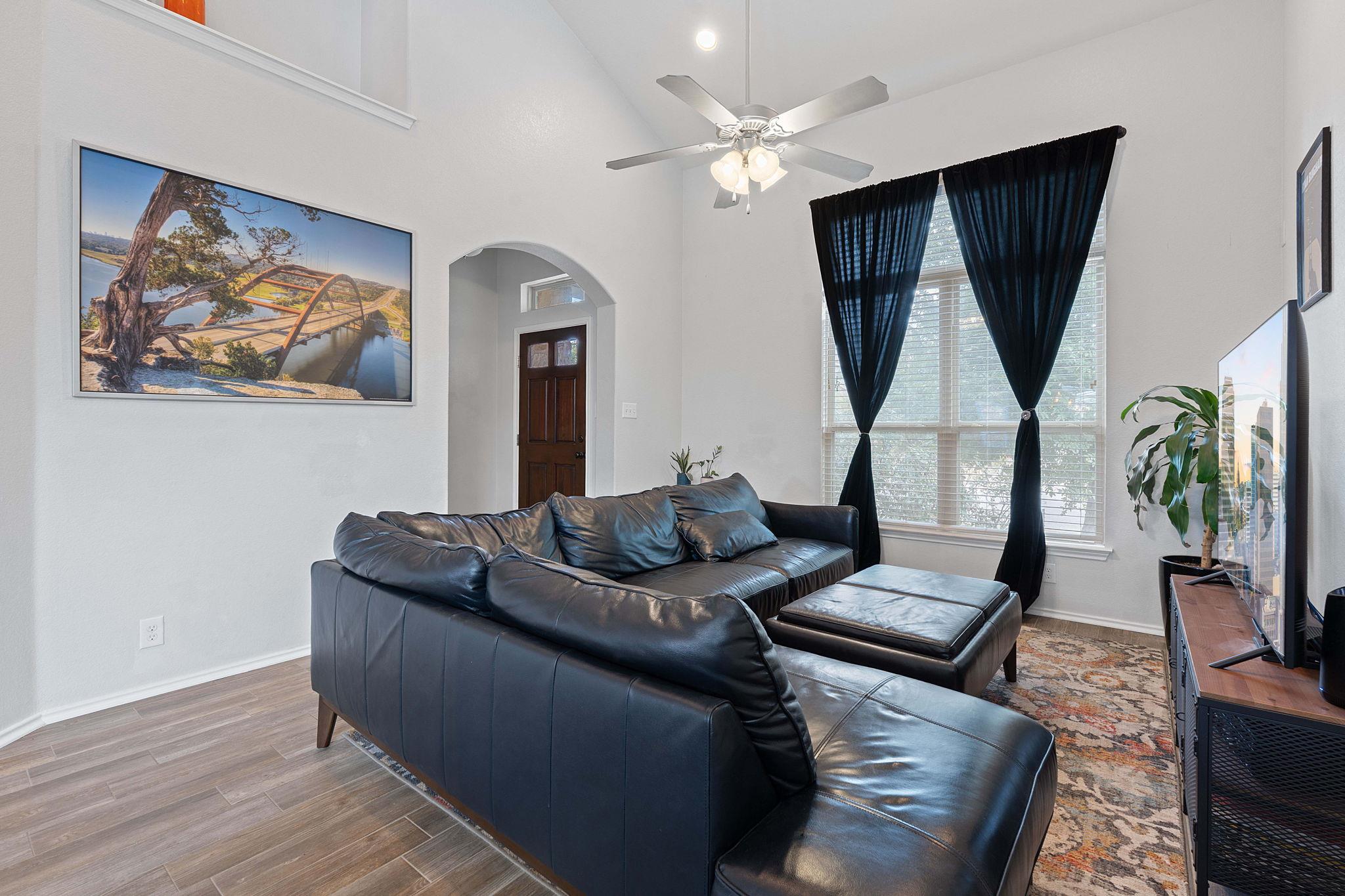 579 Dragon Ridge Rd, Buda, TX 78610