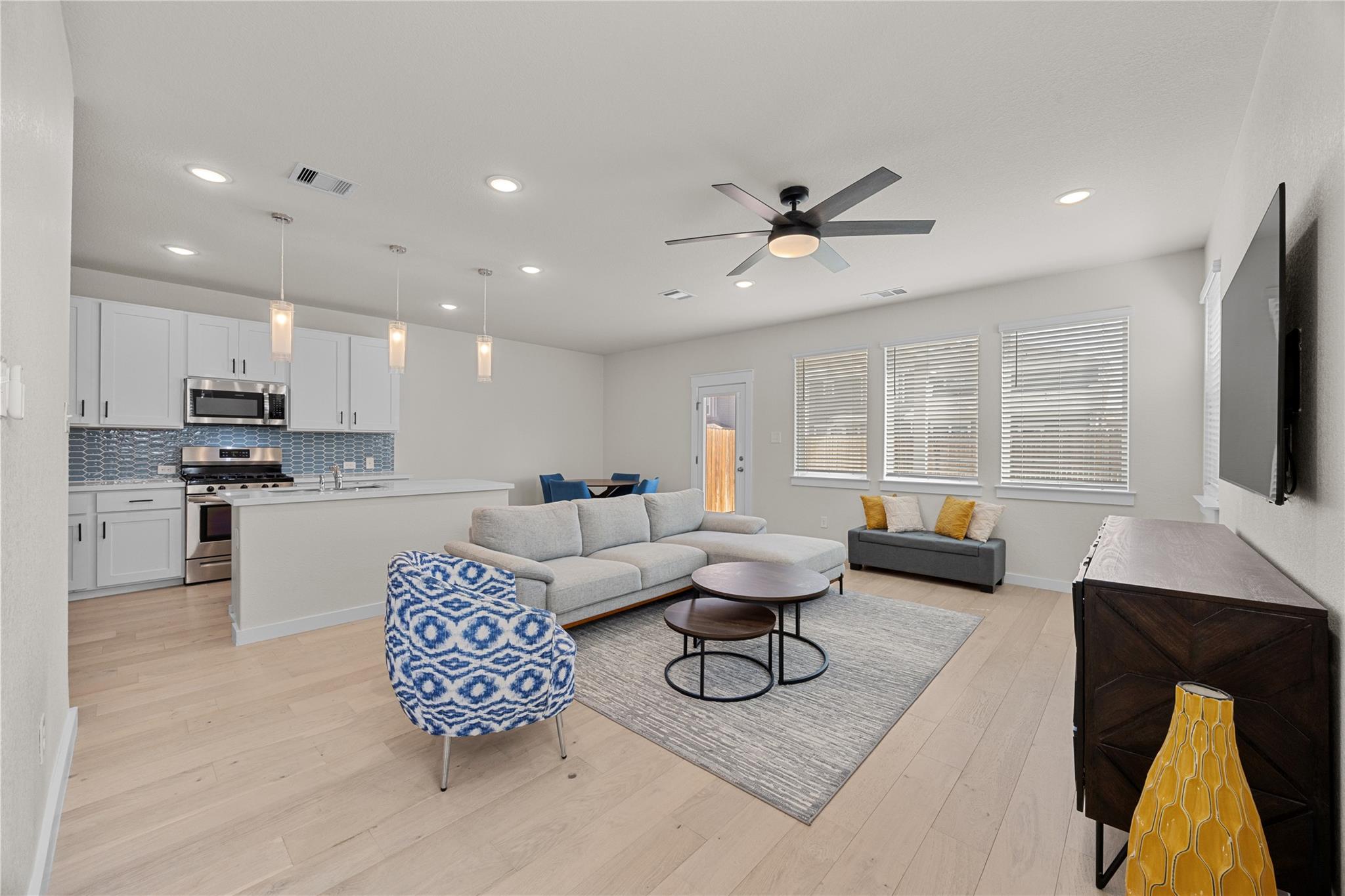 1512 Honaker Way, Leander, TX 78641