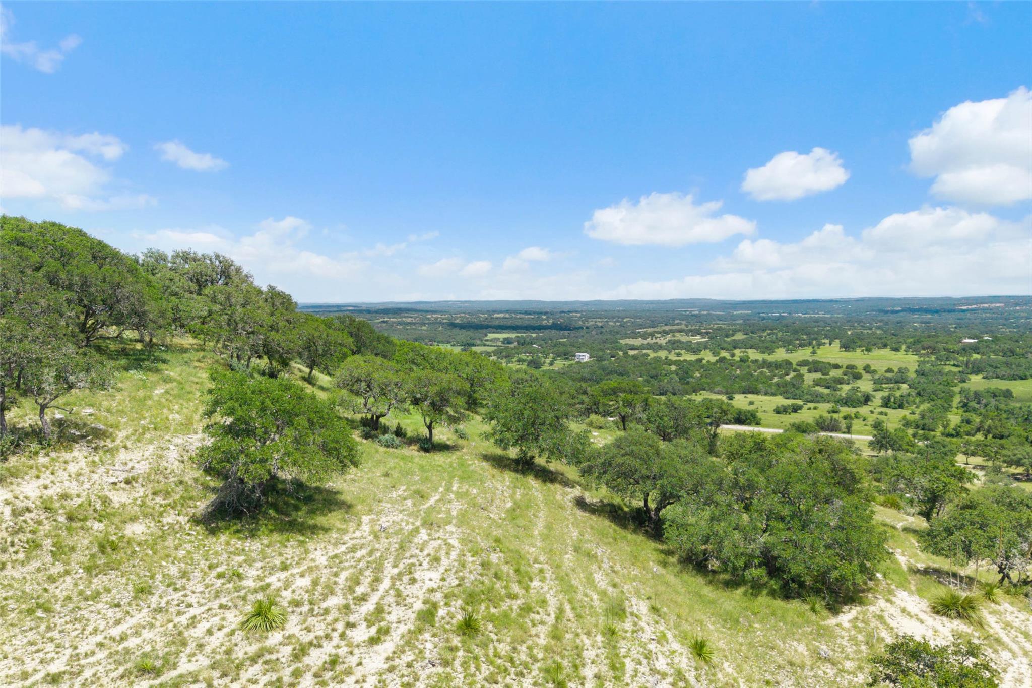 5434 Kendalia Rd, Blanco, TX 78606