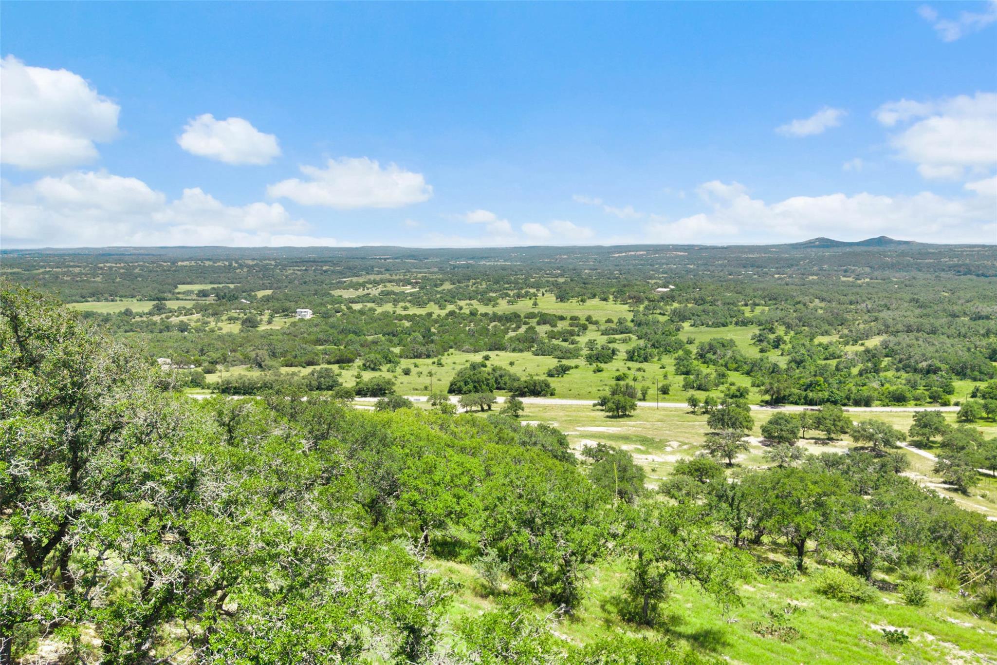 5434 Kendalia Rd, Blanco, TX 78606