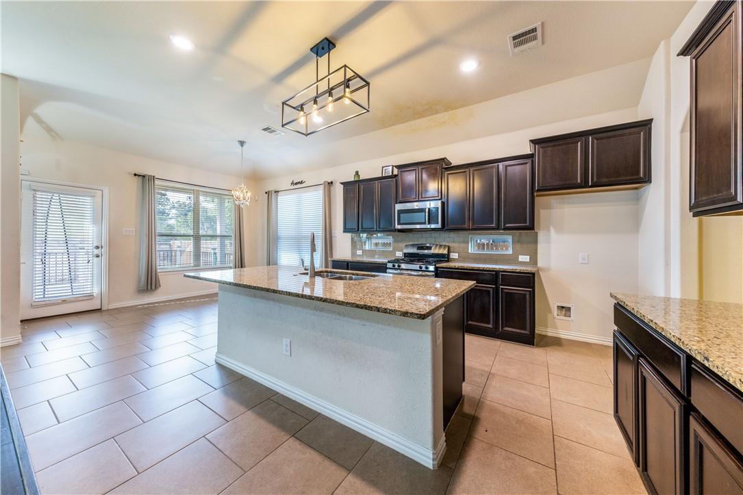 3641 Bainbridge St, Round Rock, TX 78681