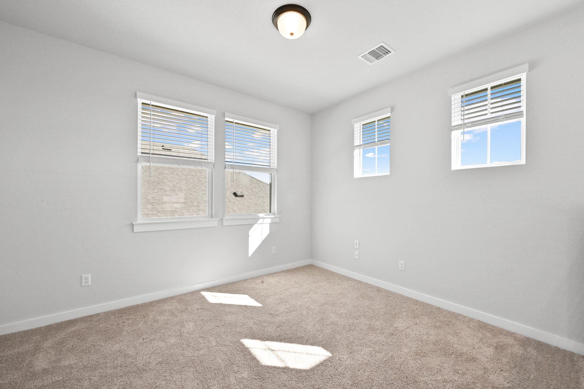 144 Granit Oak Drive, Dripping Springs, TX 78620