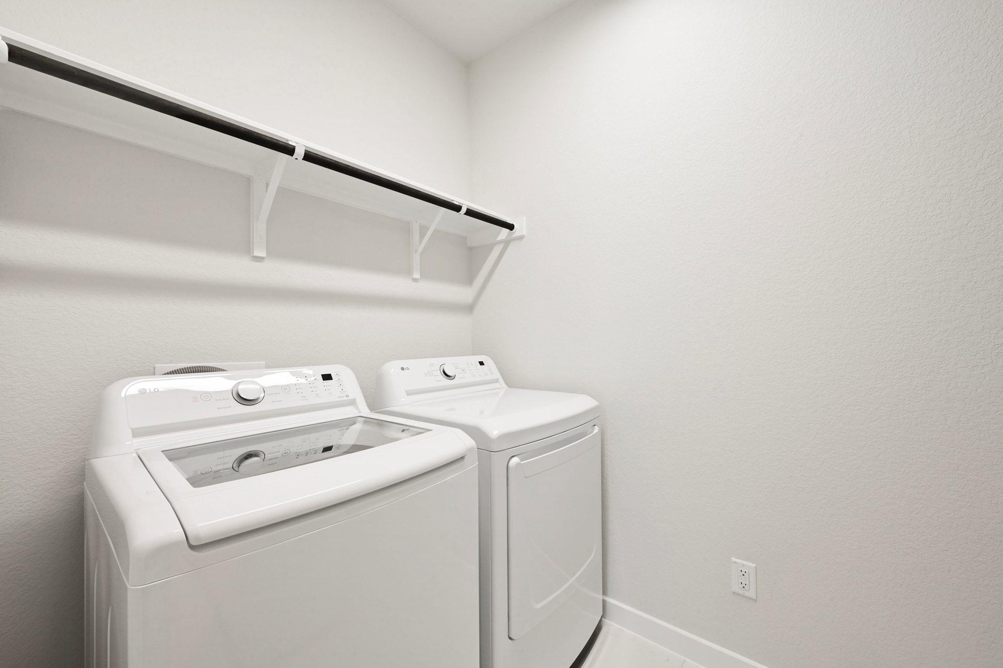 144 Granit Oak Drive, Dripping Springs, TX 78620