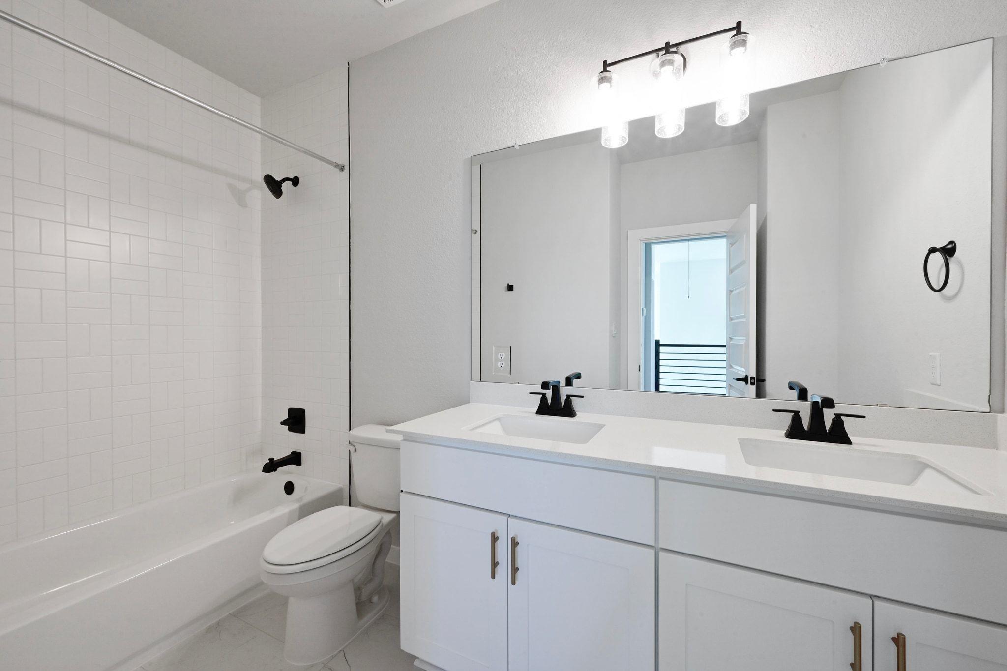 144 Granit Oak Drive, Dripping Springs, TX 78620