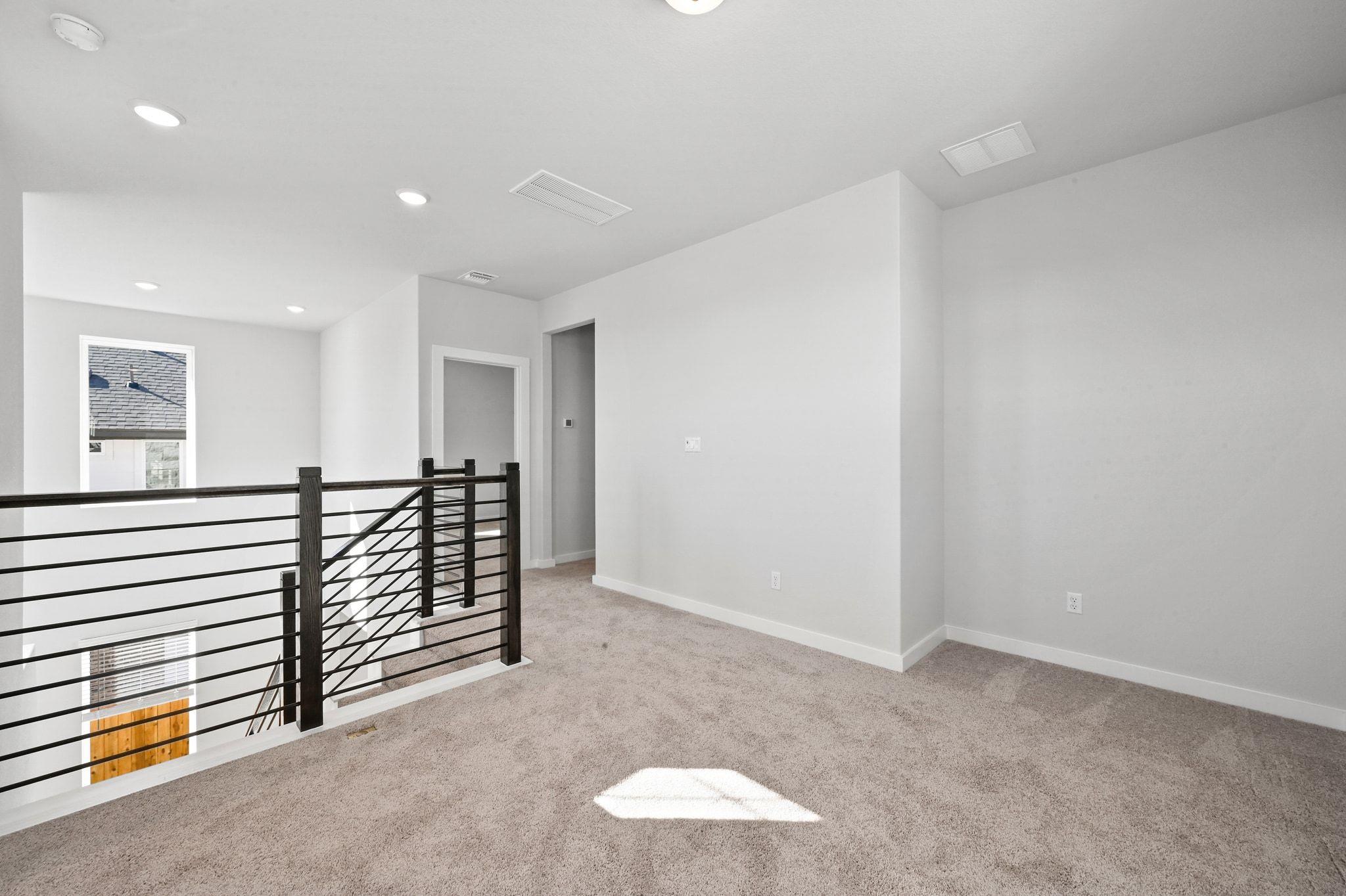 144 Granit Oak Drive, Dripping Springs, TX 78620