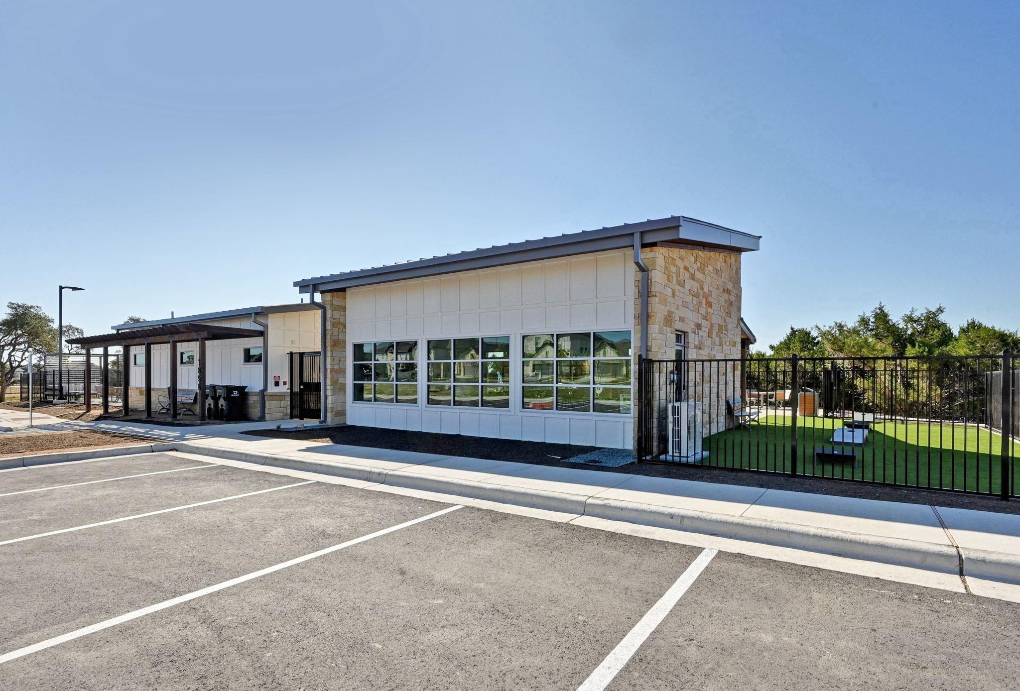 144 Granit Oak Drive, Dripping Springs, TX 78620