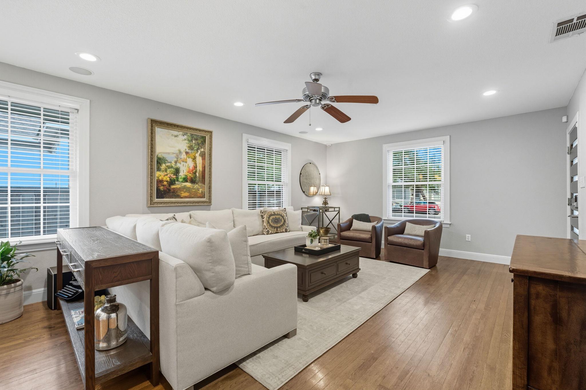 5400 Sunshine Dr, Austin, TX 78756