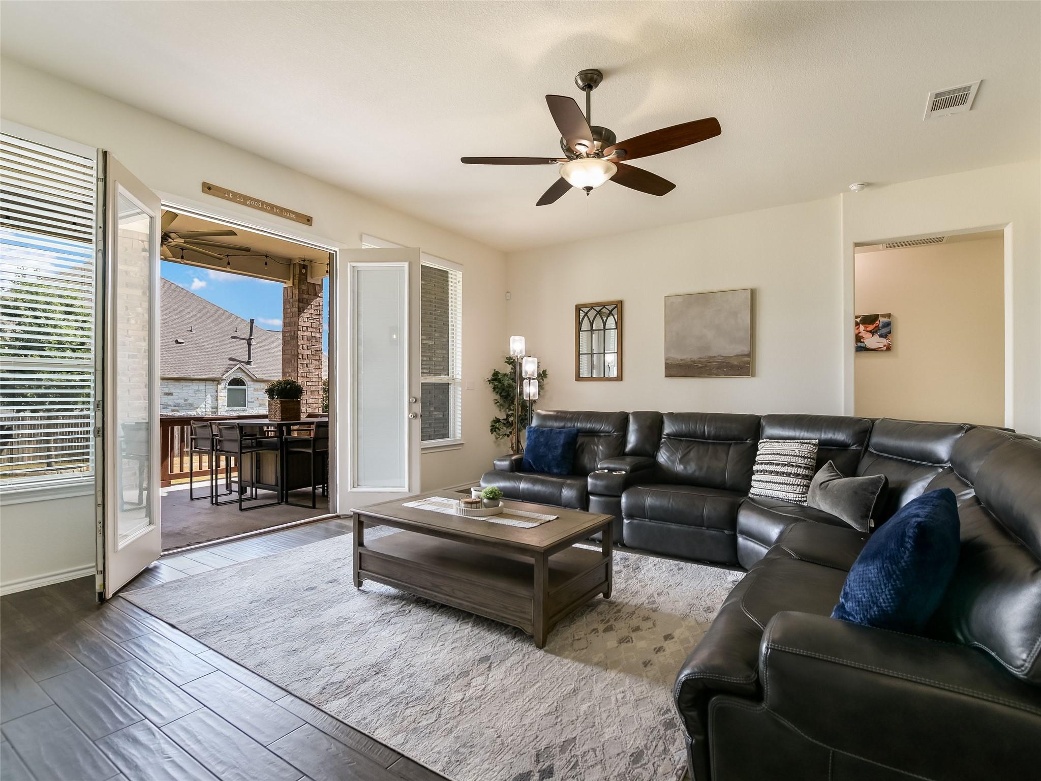 614 Stone River Dr, Austin, TX 78737